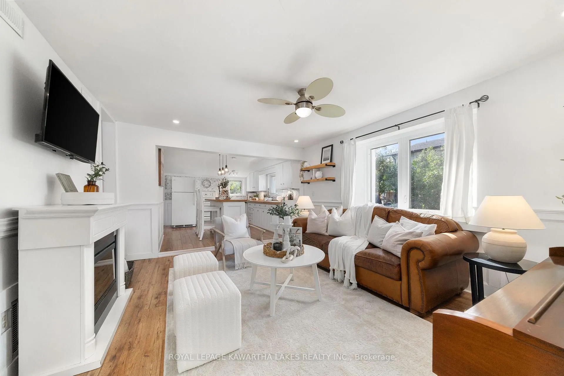 Photo 17 of 19 Prince Street E, Kawartha Lakes, Bobcaygeon — HOMEH