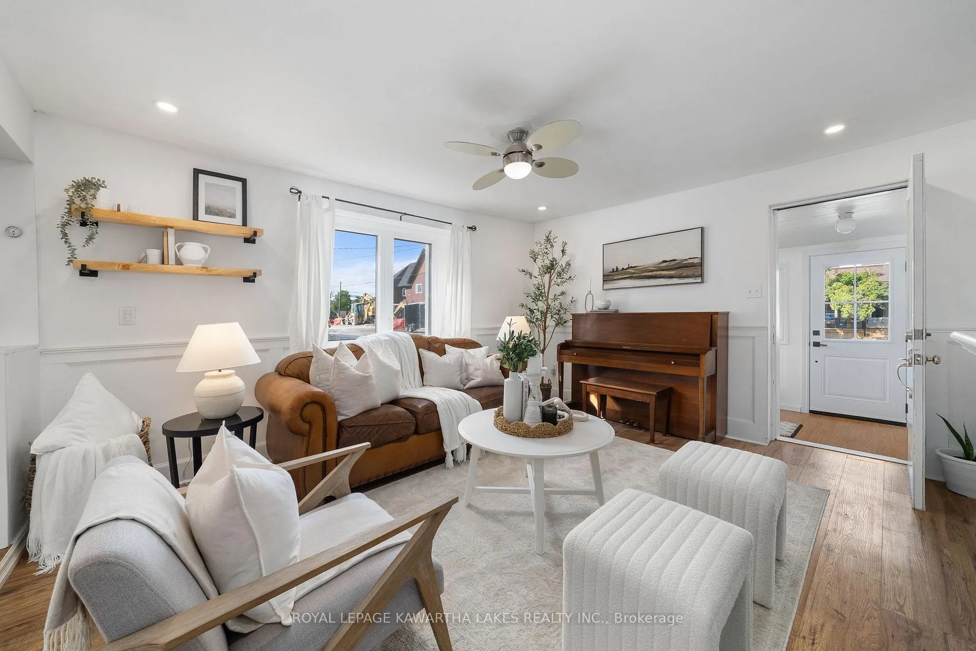 Photo 18 of 19 Prince Street E, Kawartha Lakes, Bobcaygeon — HOMEH