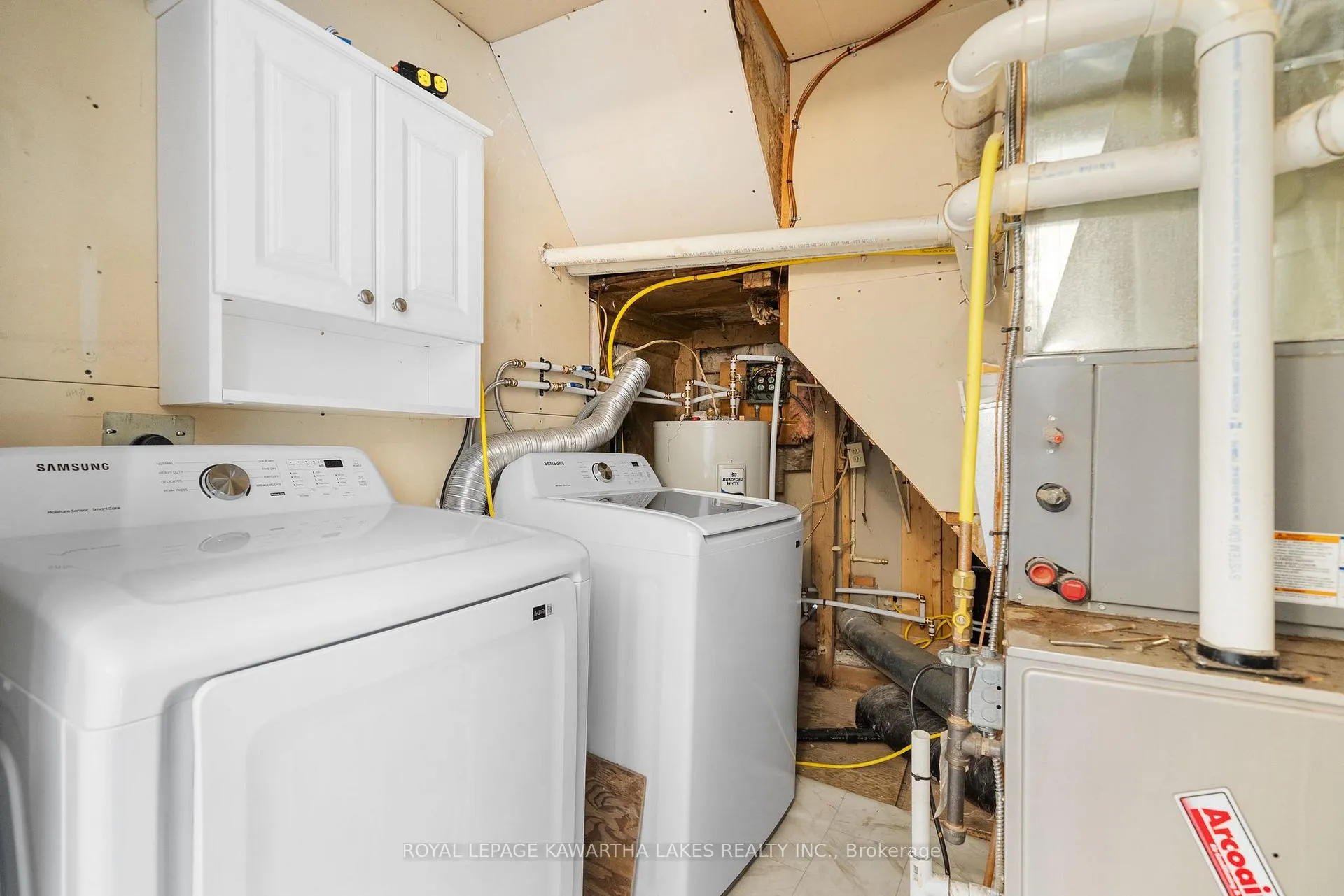 Photo 40 of 19 Prince Street E, Kawartha Lakes, Bobcaygeon — HOMEH
