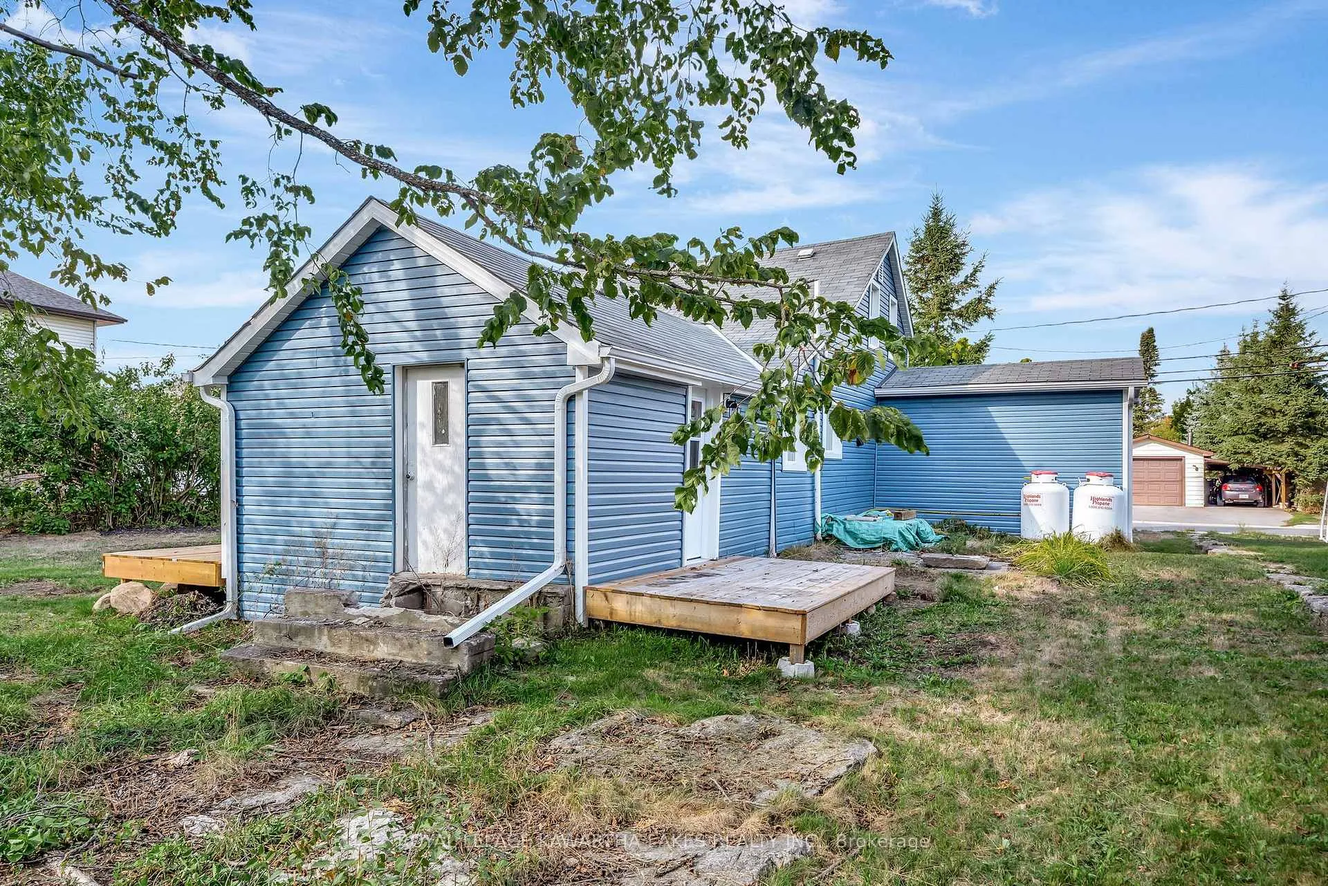Photo 46 of 19 Prince Street E, Kawartha Lakes, Bobcaygeon — HOMEH