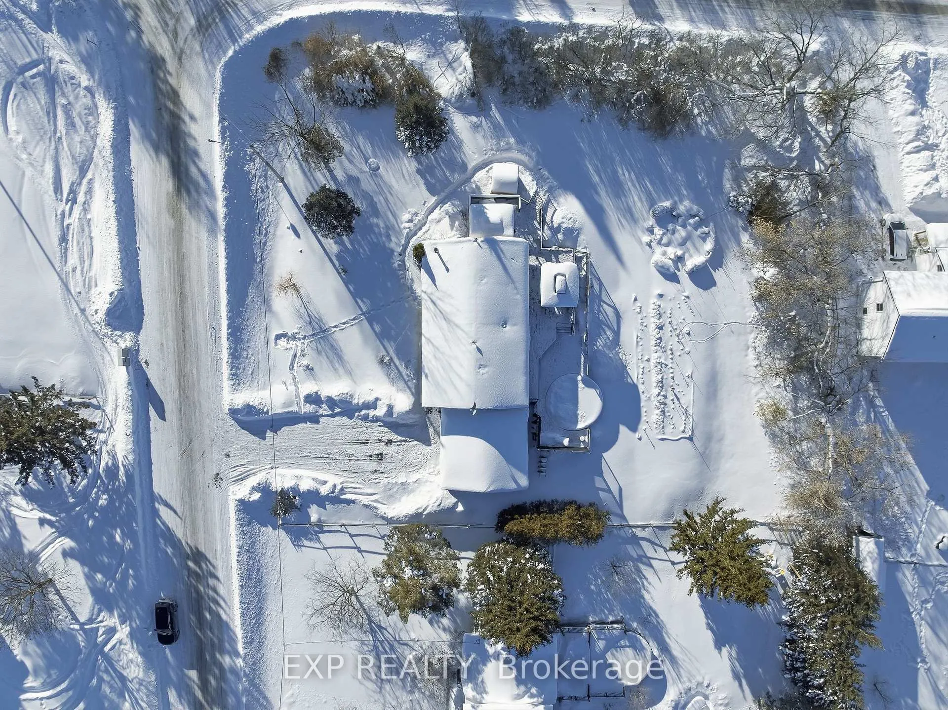 Photo 3 of 9574 Ardagh Crescent, Hamilton Township, Rural Hamilton — HOMEH