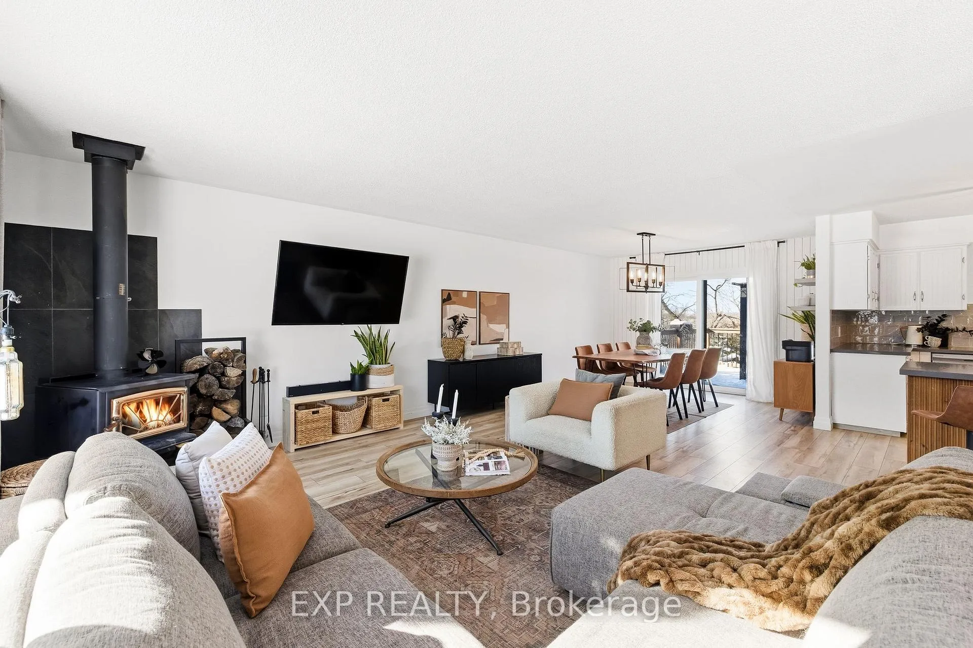 Photo 8 of 9574 Ardagh Crescent, Hamilton Township, Rural Hamilton — HOMEH