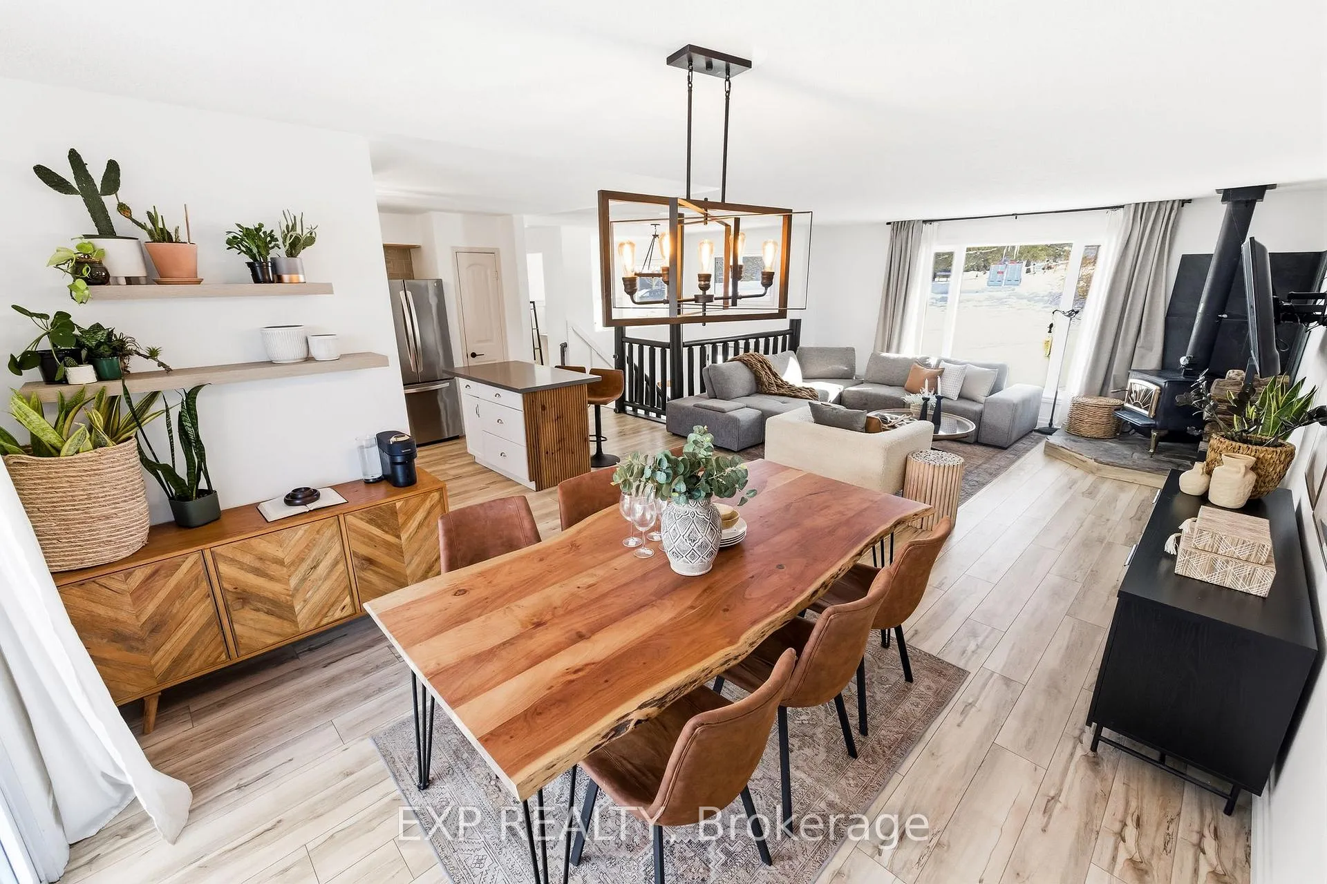 Photo 11 of 9574 Ardagh Crescent, Hamilton Township, Rural Hamilton — HOMEH