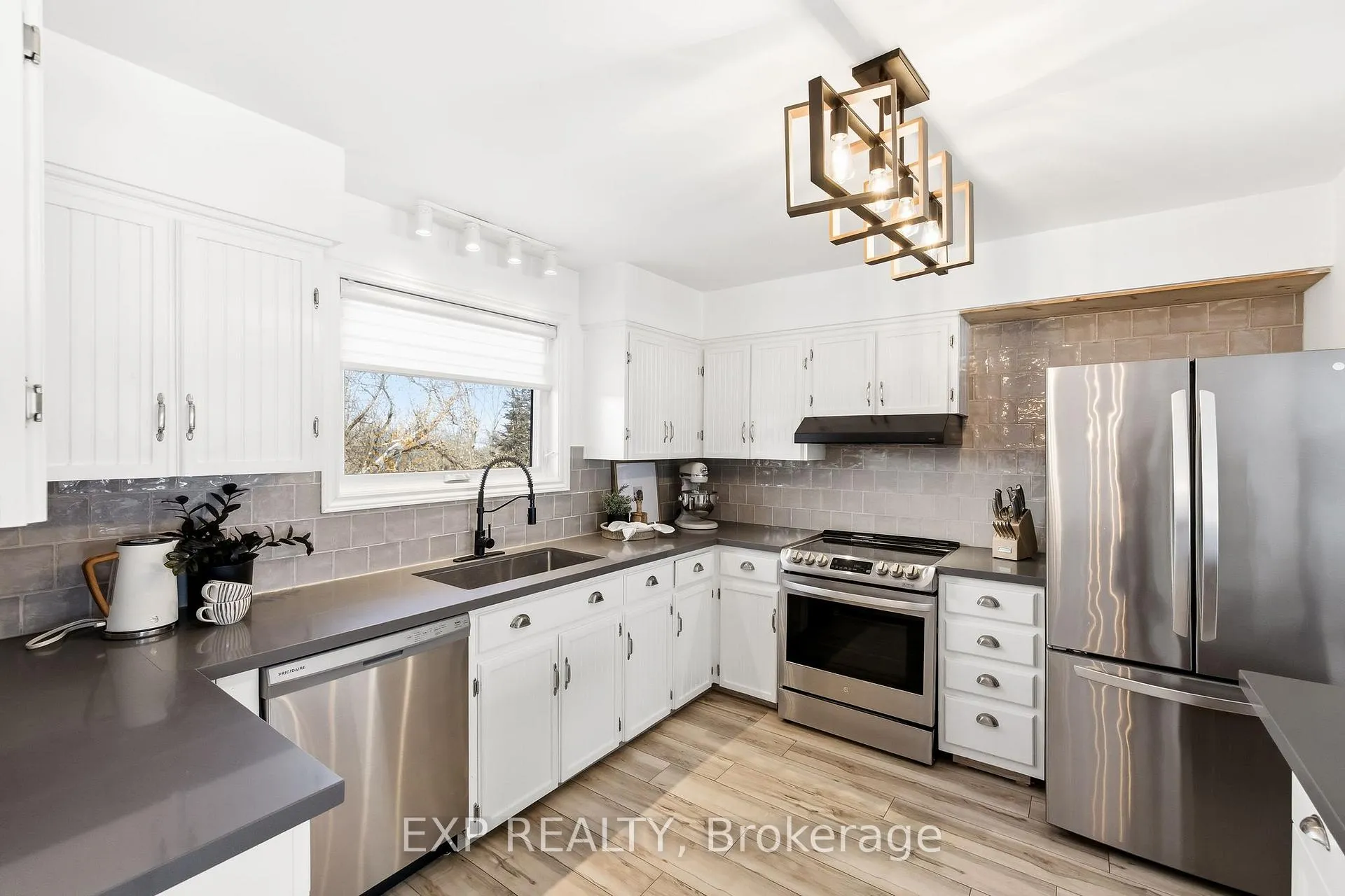 Photo 14 of 9574 Ardagh Crescent, Hamilton Township, Rural Hamilton — HOMEH