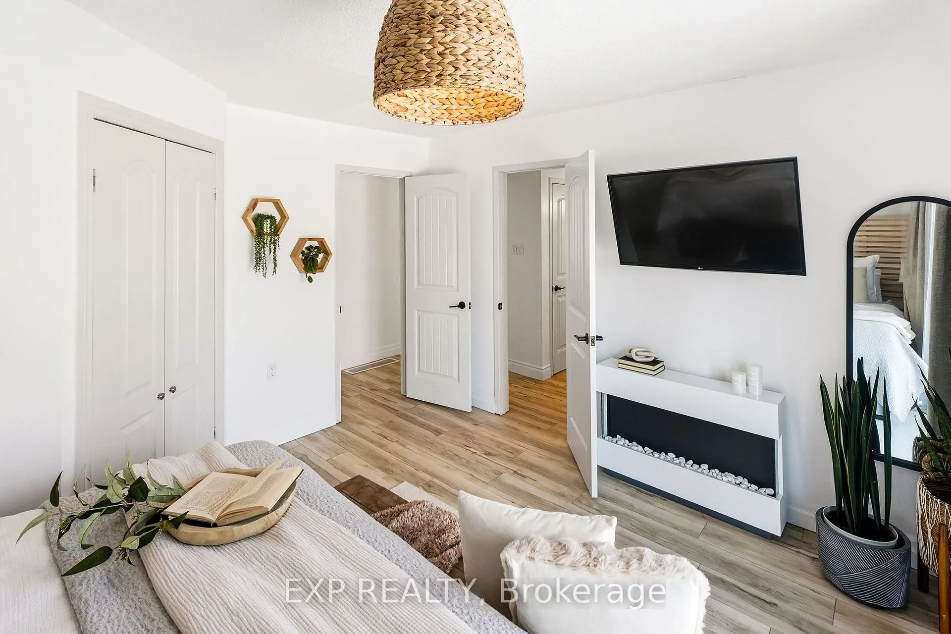 Photo 20 of 9574 Ardagh Crescent, Hamilton Township, Rural Hamilton — HOMEH