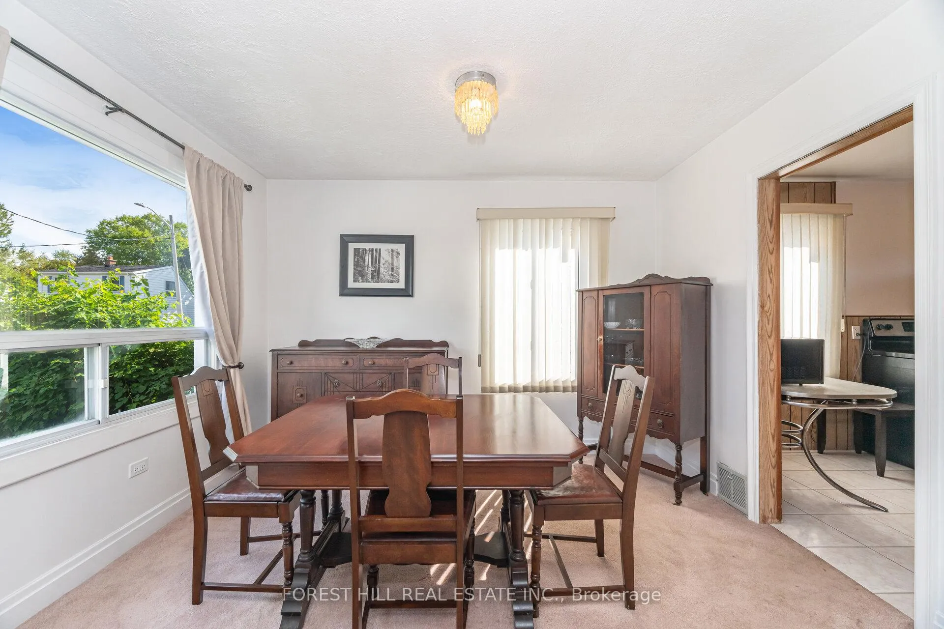 Photo 3 of 2 Topham Road, Toronto, O'Connor-Parkview — HOMEH