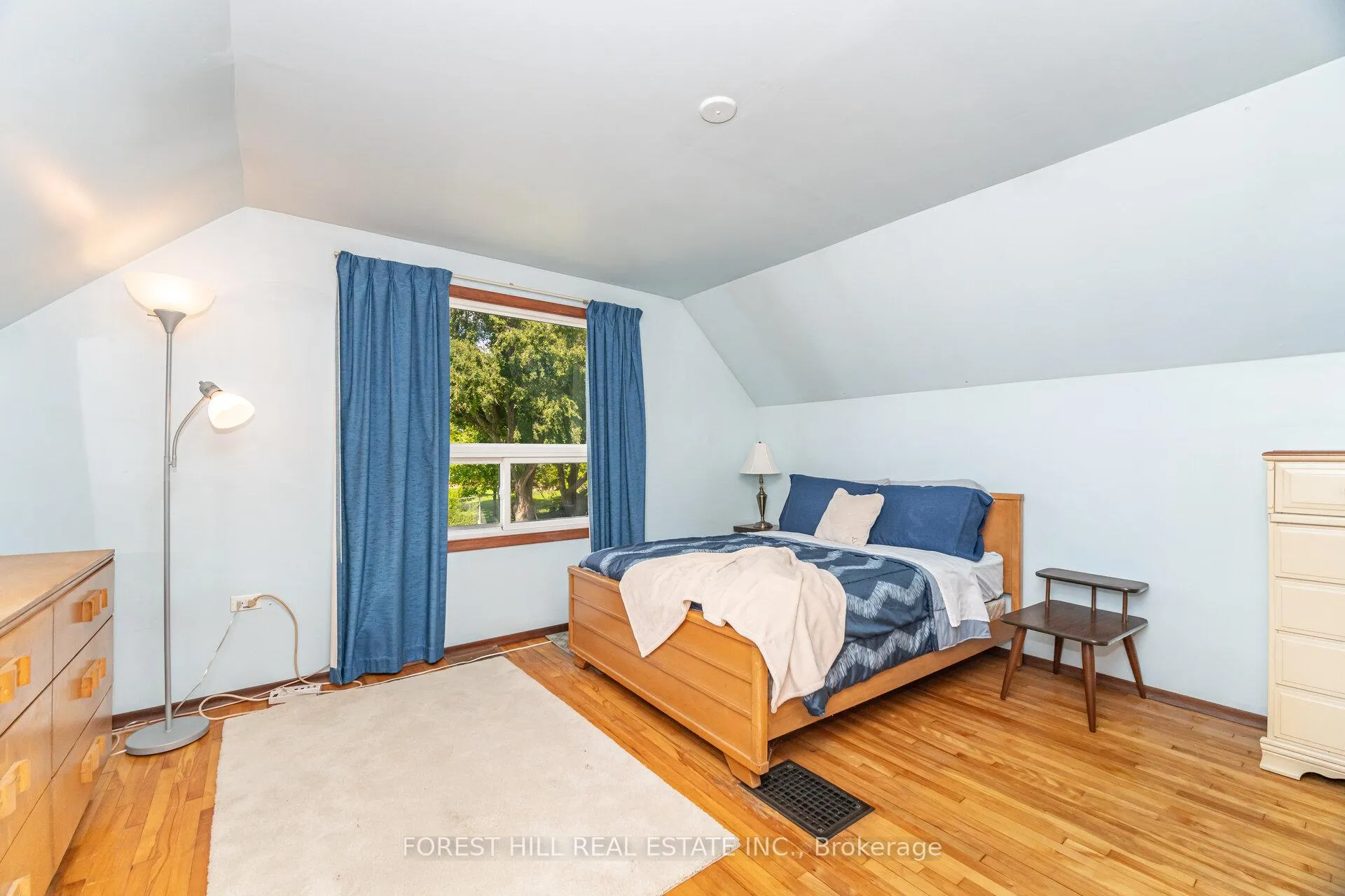 Photo 10 of 2 Topham Road, Toronto, O'Connor-Parkview — HOMEH