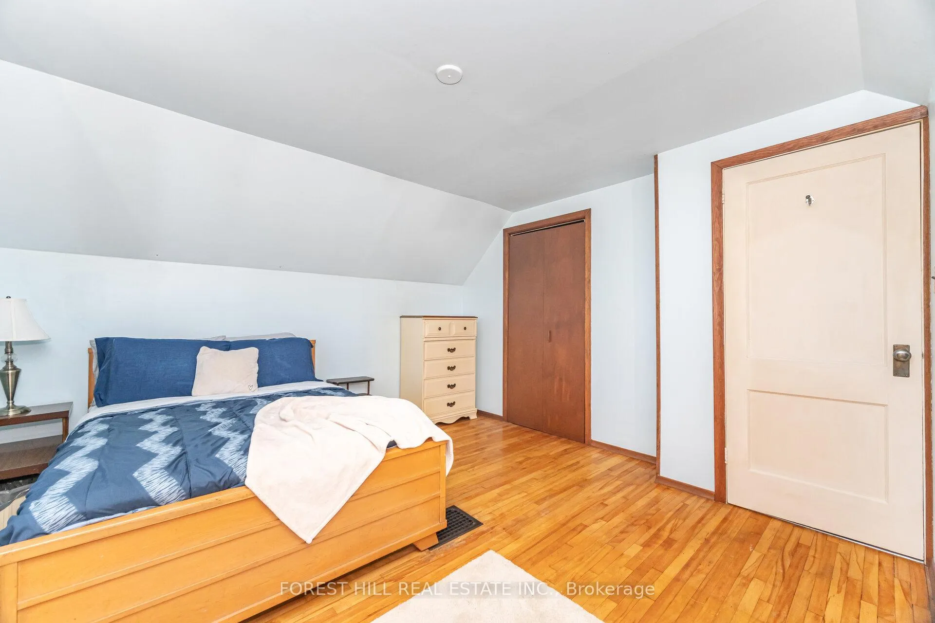 Photo 11 of 2 Topham Road, Toronto, O'Connor-Parkview — HOMEH
