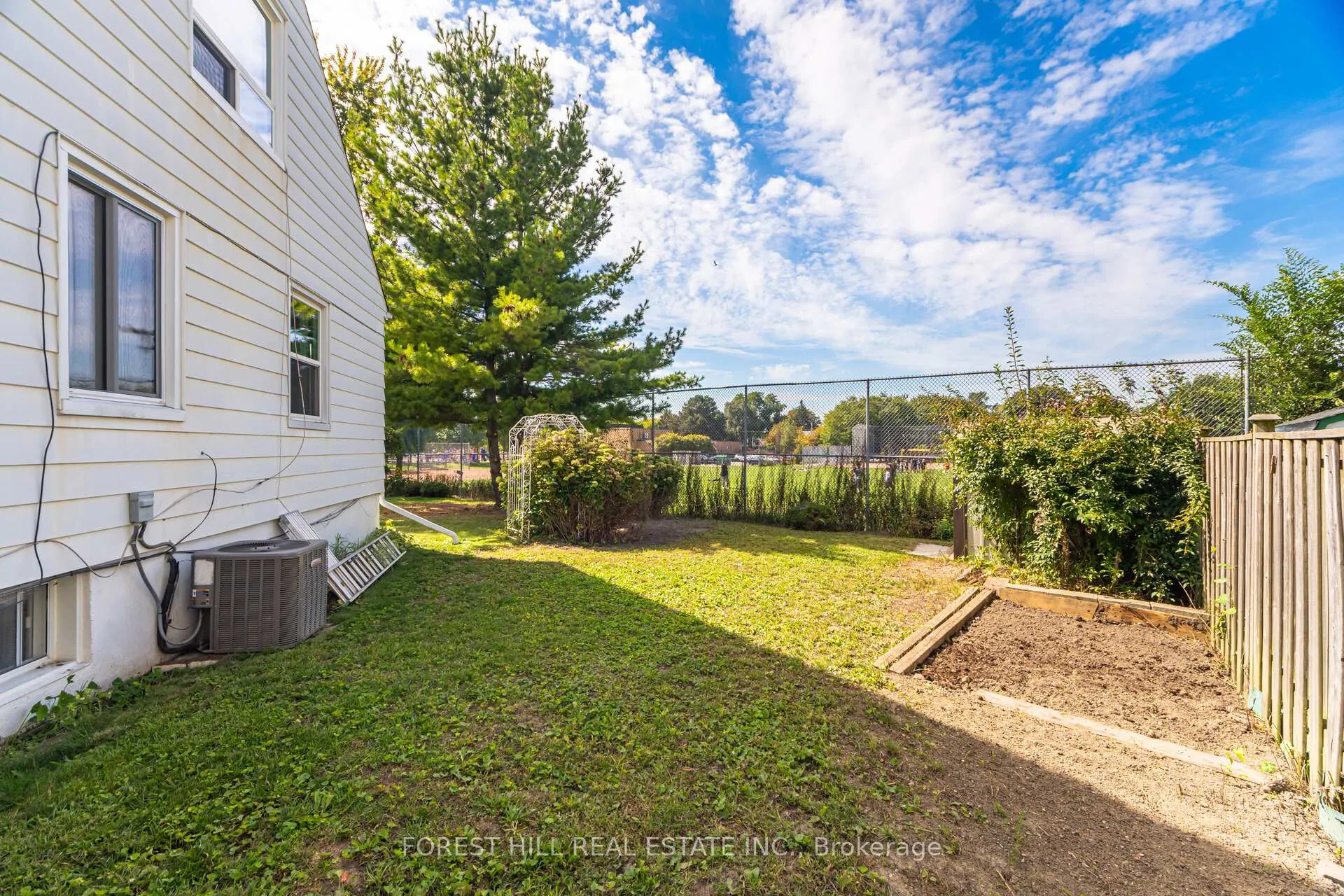 Photo 17 of 2 Topham Road, Toronto, O'Connor-Parkview — HOMEH