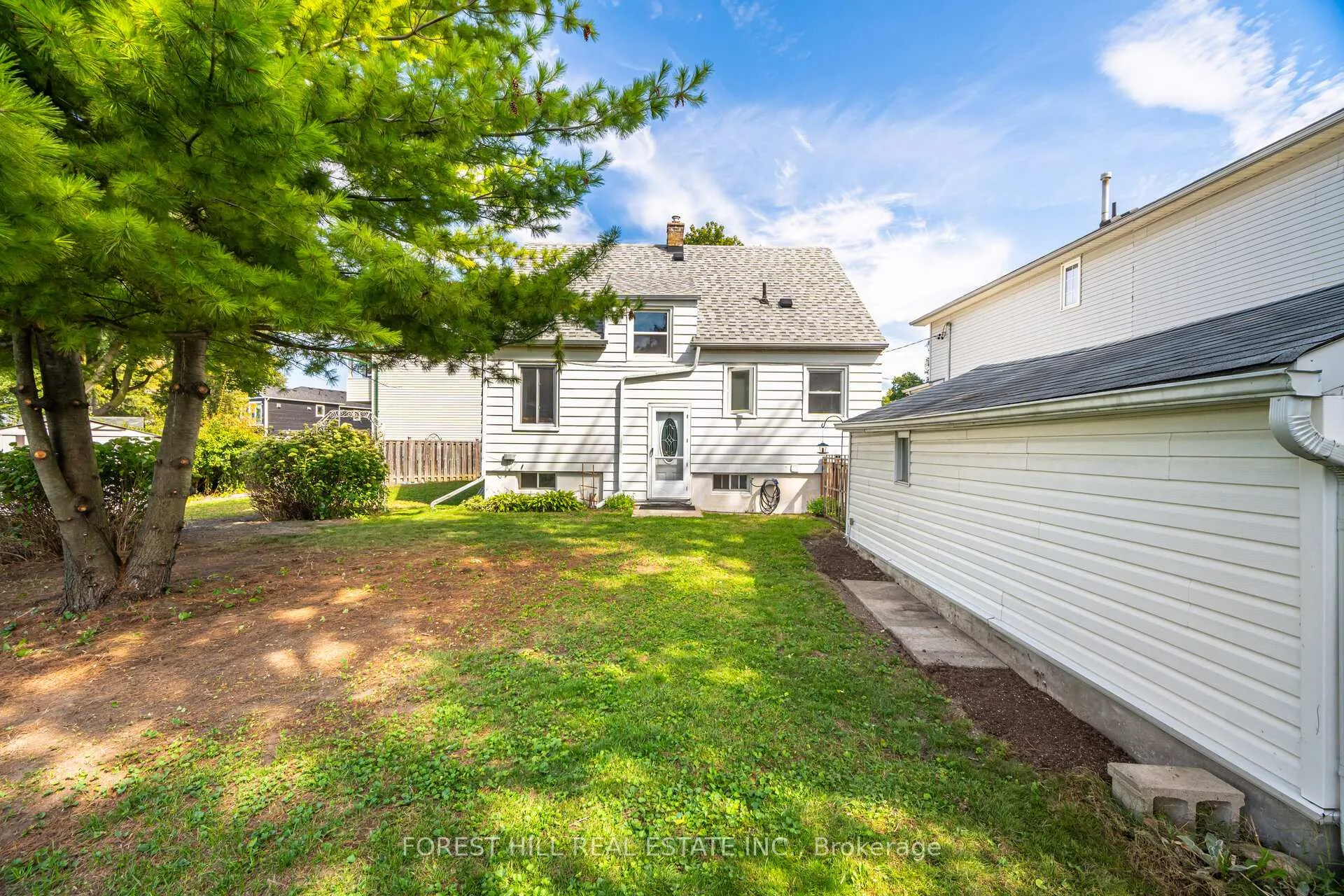 Photo 18 of 2 Topham Road, Toronto, O'Connor-Parkview — HOMEH