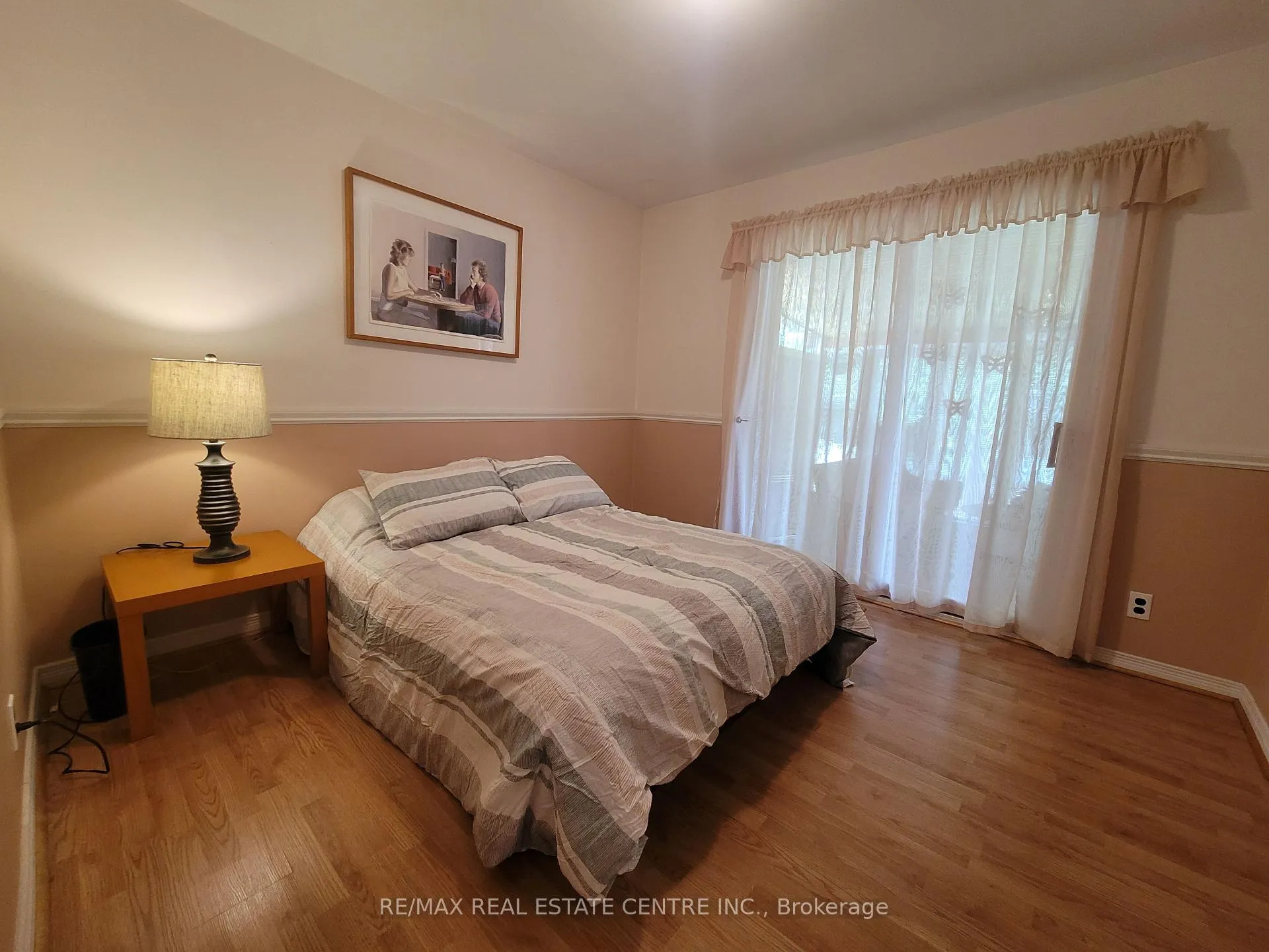 Photo 15 of 53 kingswood Drive, Kitchener — HOMEH