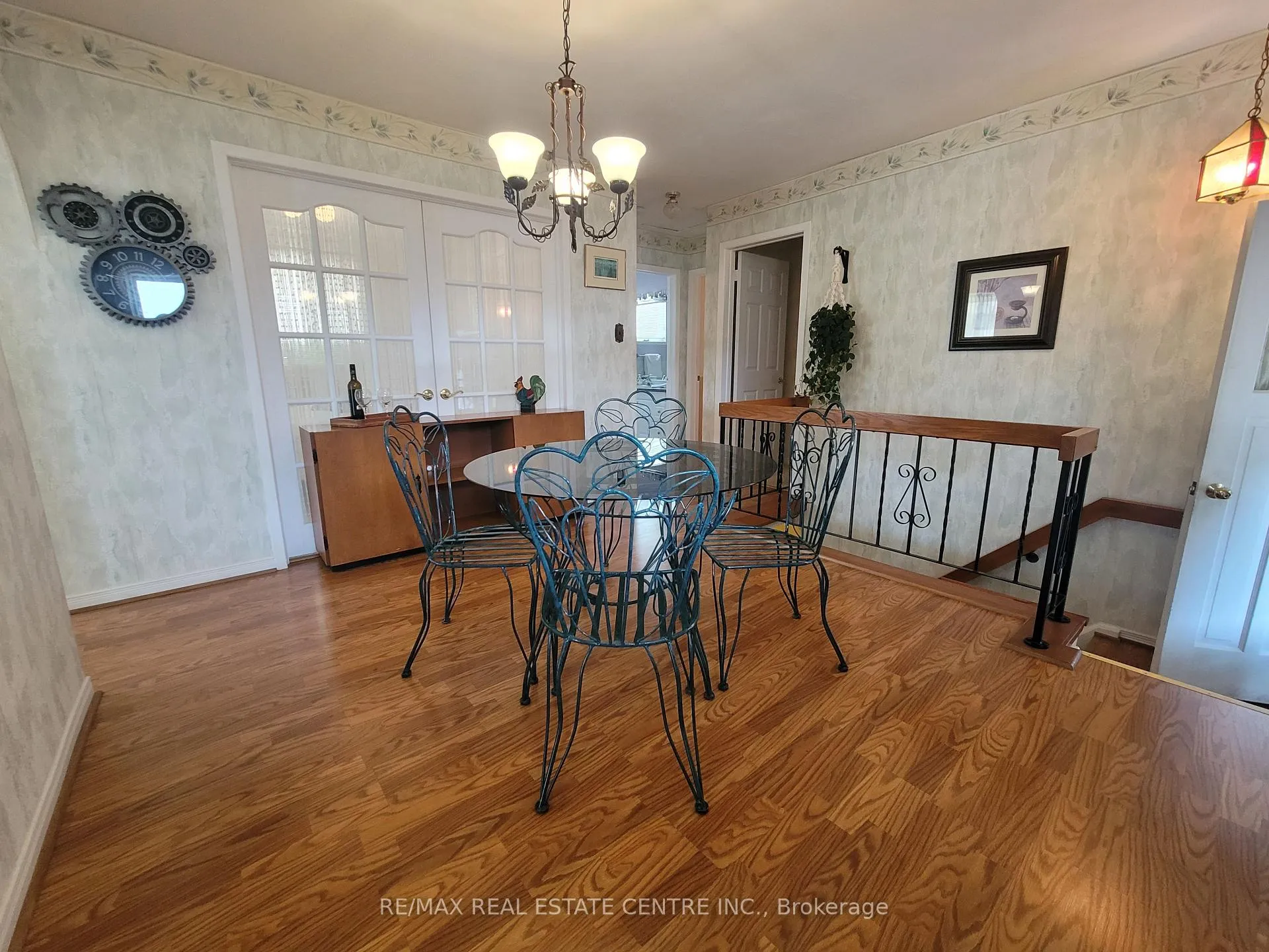 Photo 25 of 53 kingswood Drive, Kitchener — HOMEH