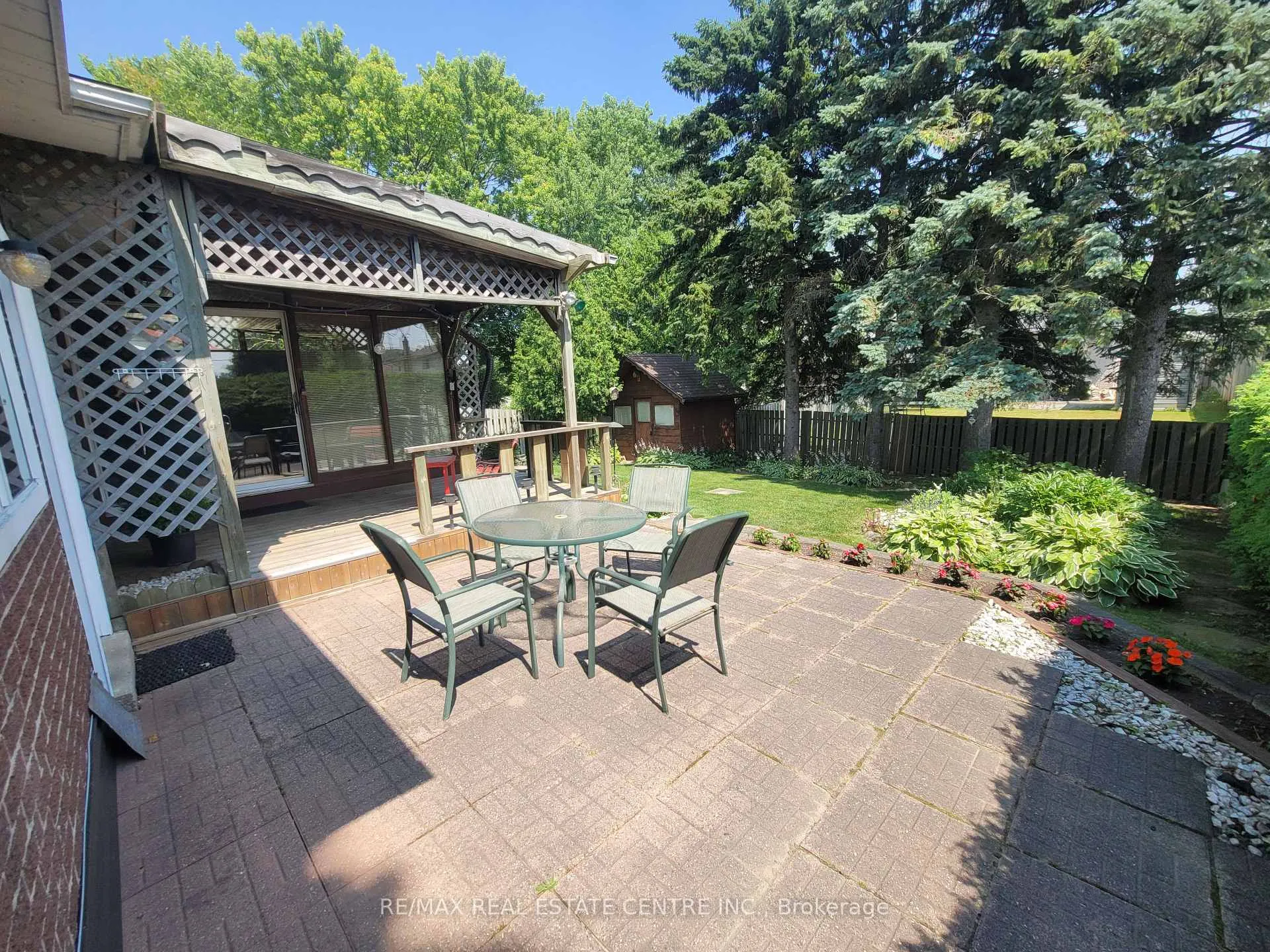 Photo 38 of 53 kingswood Drive, Kitchener — HOMEH