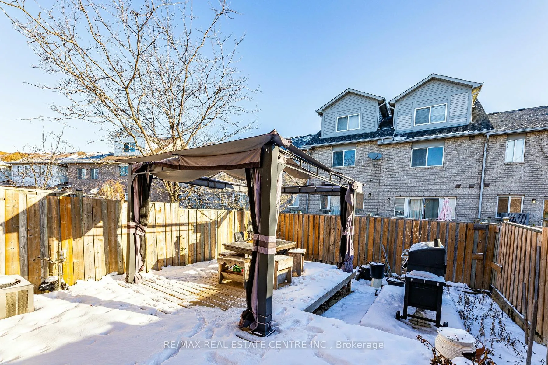 Photo 34 of 43 Goldenlight Circle, Brampton, Brampton West — HOMEH