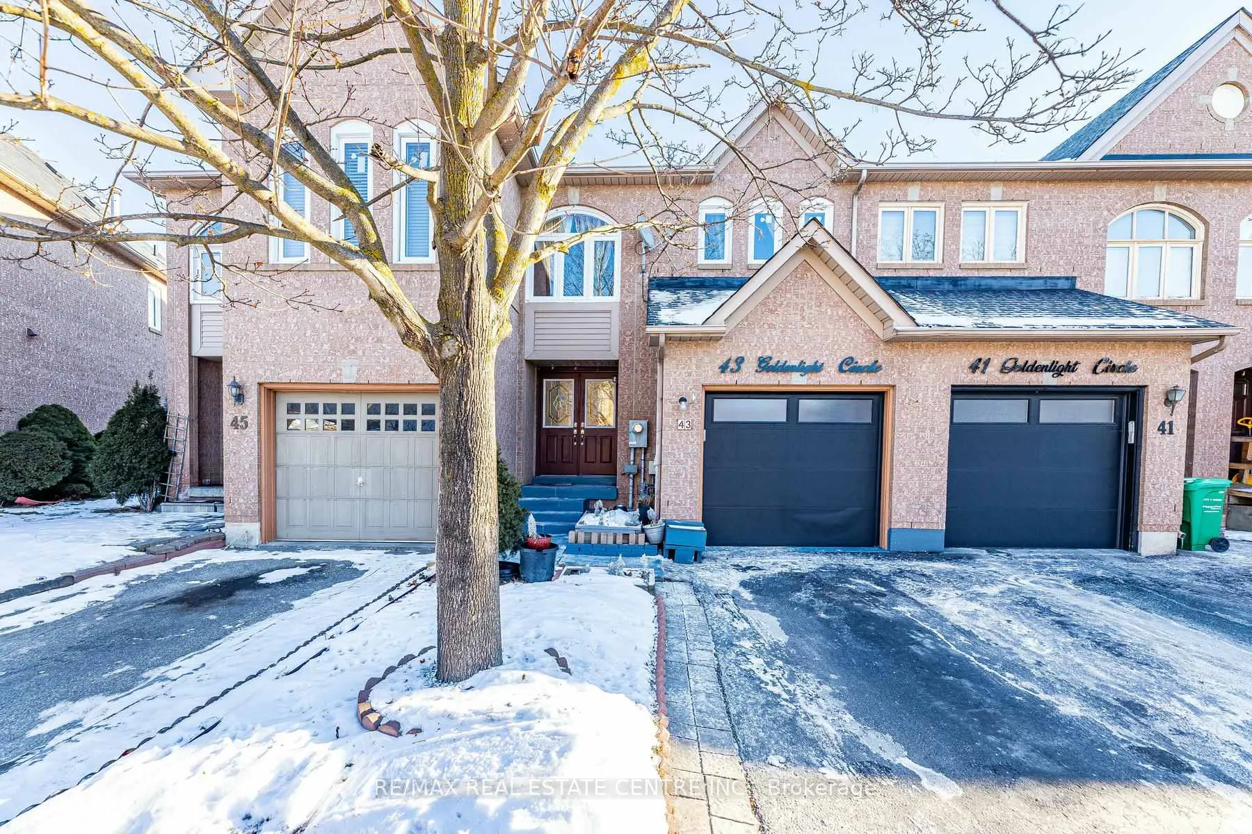 Photo 39 of 43 Goldenlight Circle, Brampton, Brampton West — HOMEH
