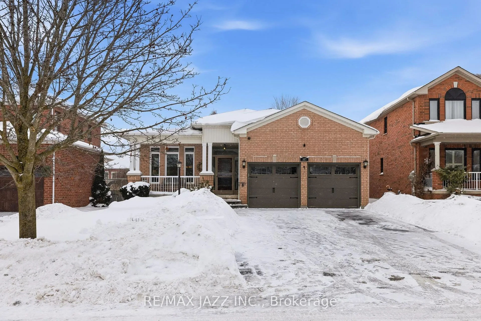 Photo 2 of 107 Earl Cuddie Boulevard, Scugog, Port Perry — HOMEH
