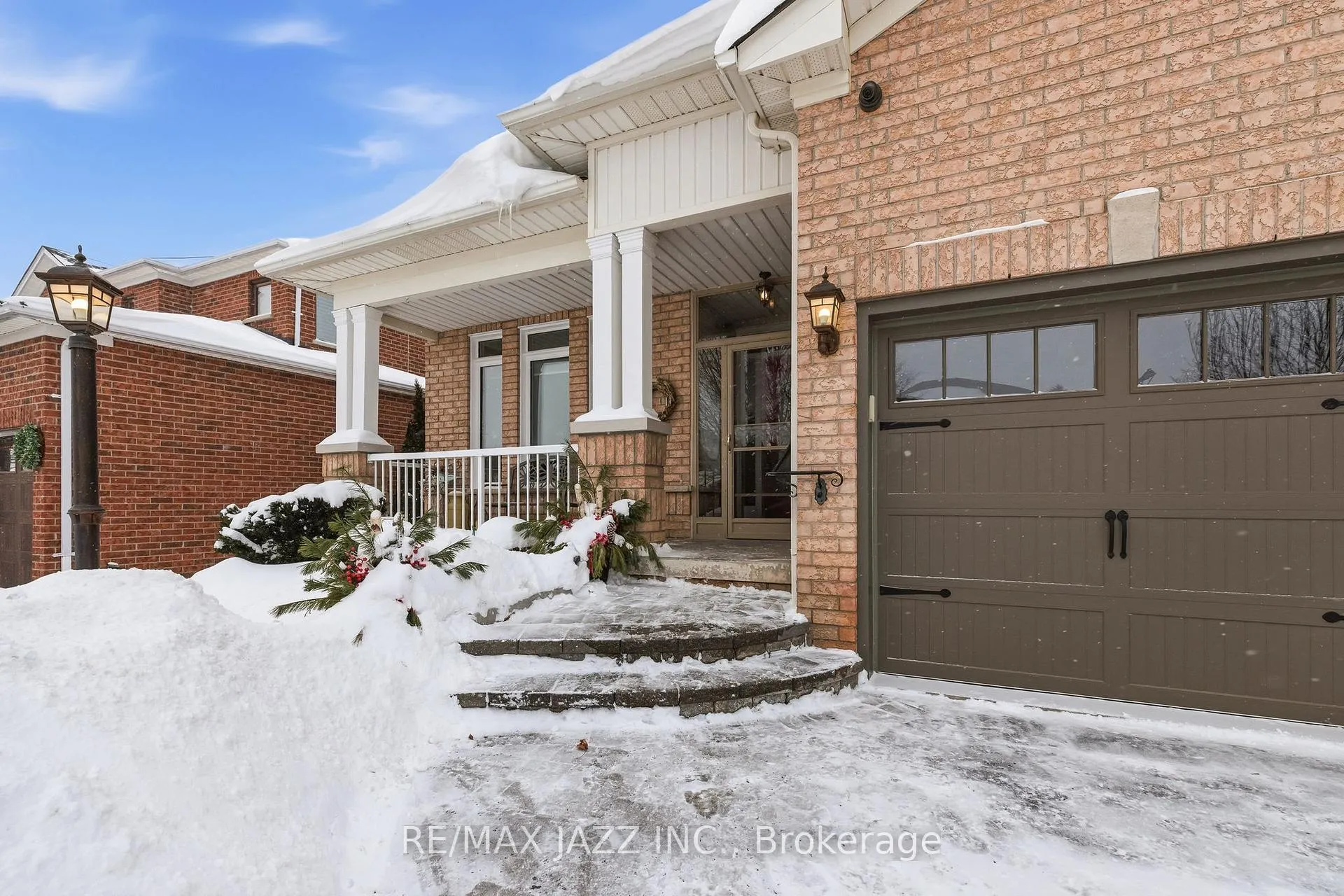 Photo 3 of 107 Earl Cuddie Boulevard, Scugog, Port Perry — HOMEH