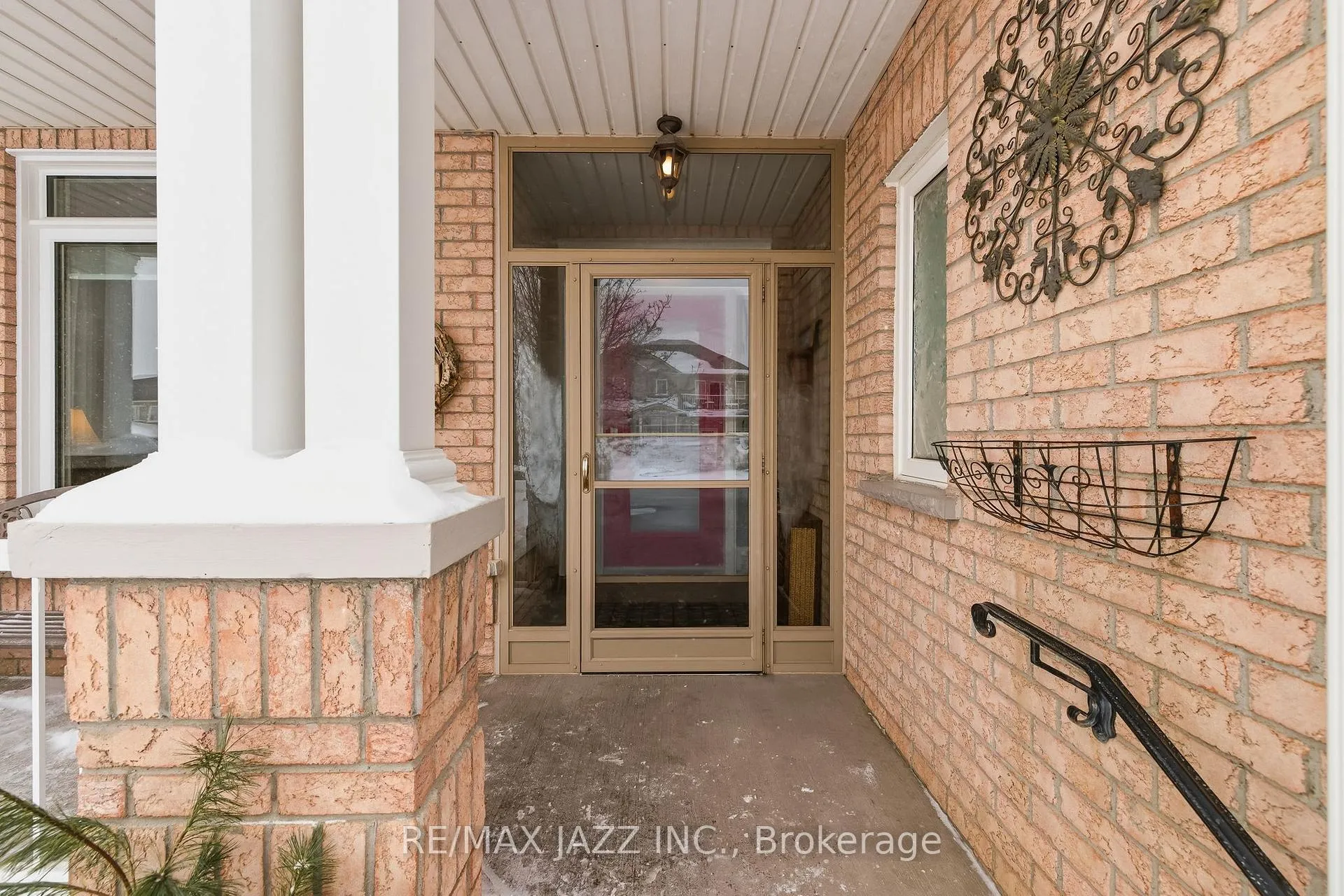 Photo 4 of 107 Earl Cuddie Boulevard, Scugog, Port Perry — HOMEH