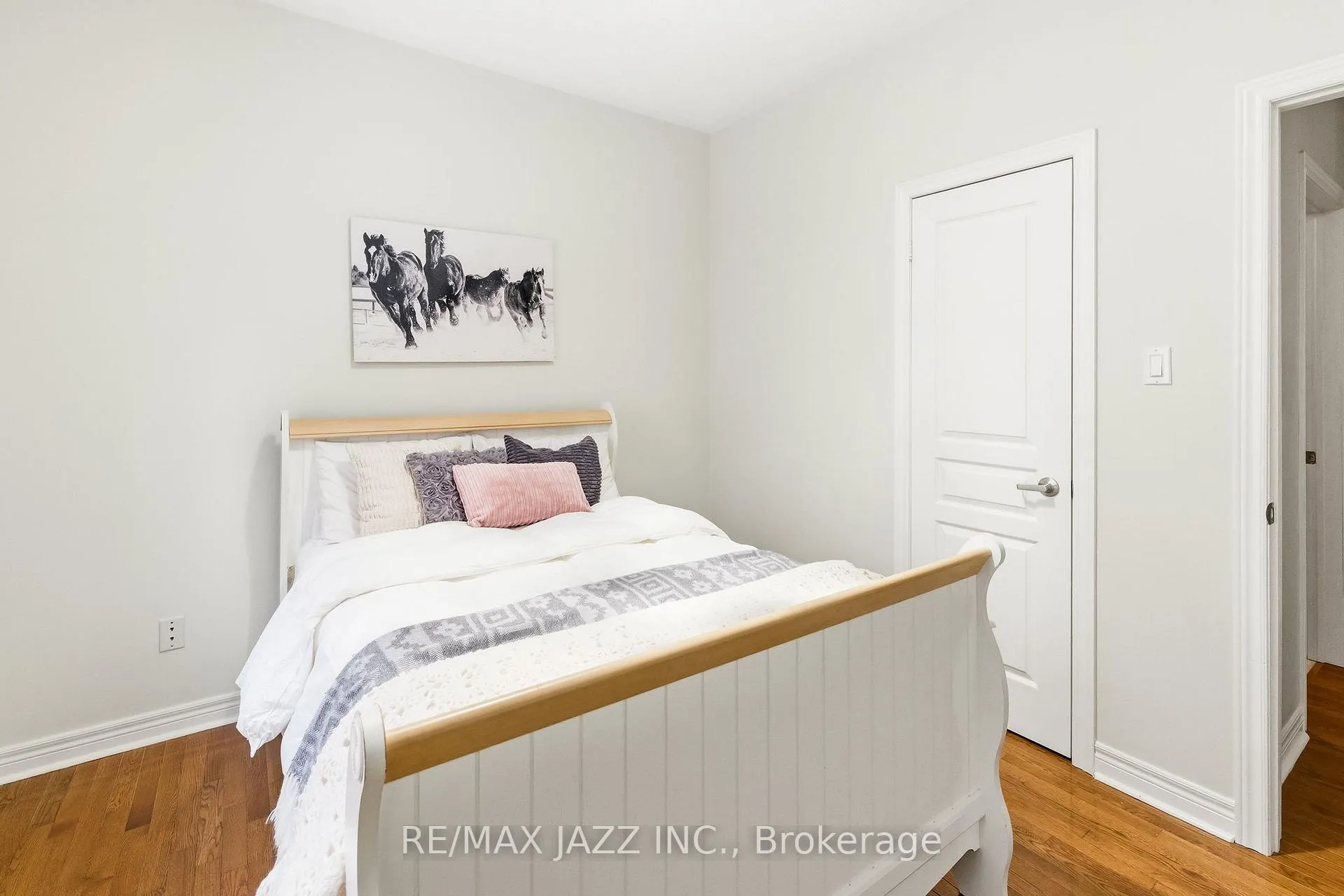 Photo 26 of 107 Earl Cuddie Boulevard, Scugog, Port Perry — HOMEH