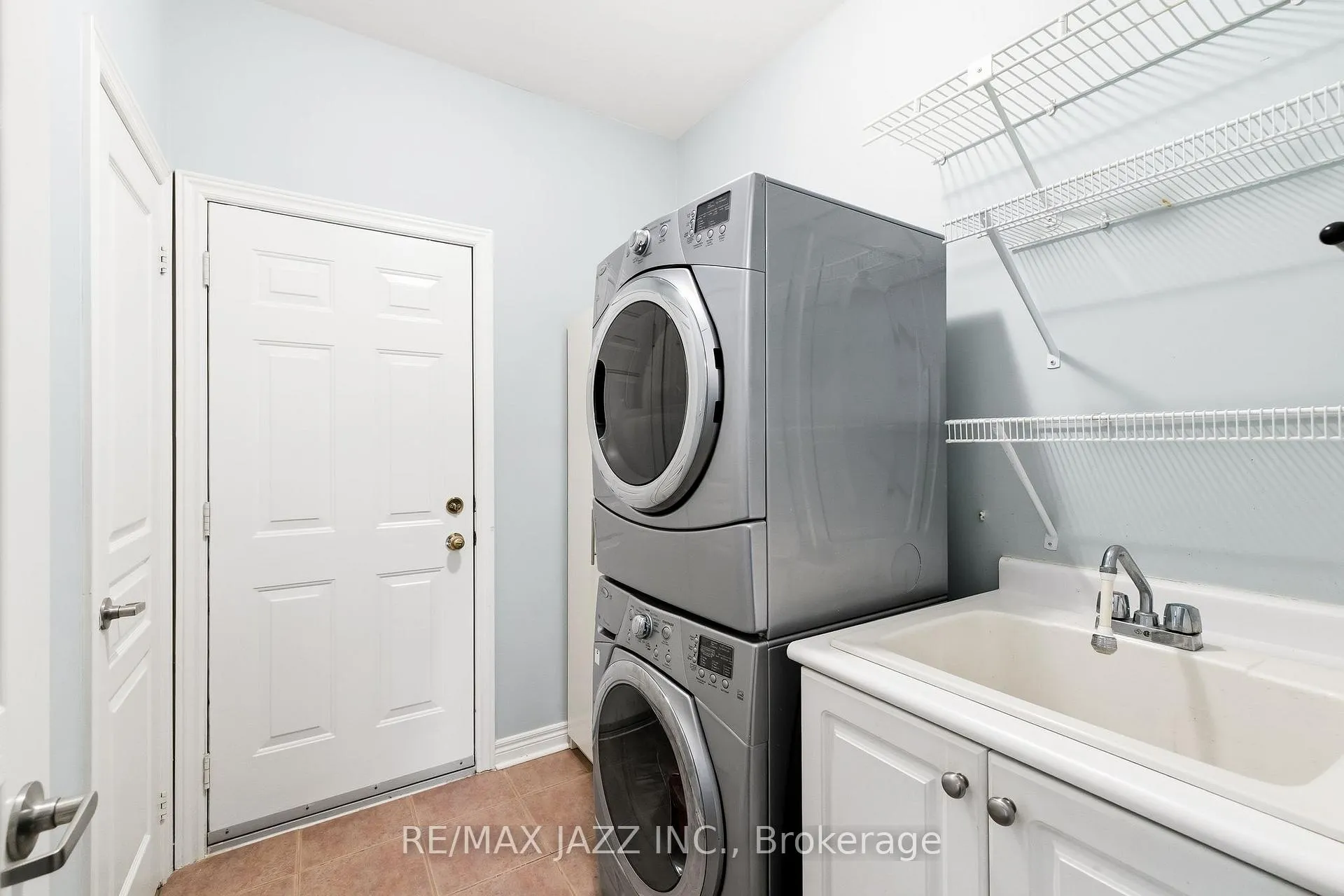 Photo 27 of 107 Earl Cuddie Boulevard, Scugog, Port Perry — HOMEH