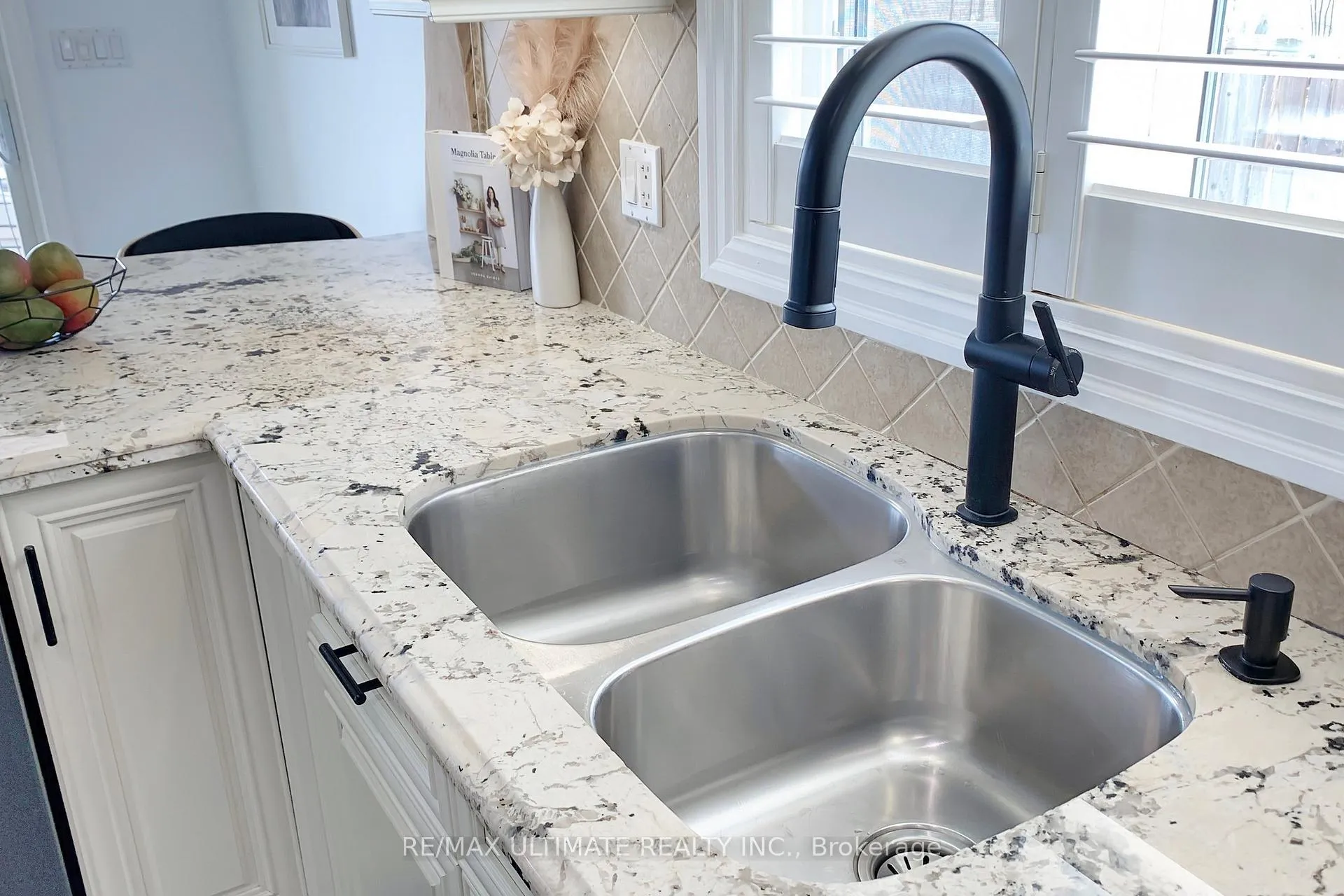 Photo 19 of 178 Millen Road, Hamilton, Stoney Creek — HOMEH