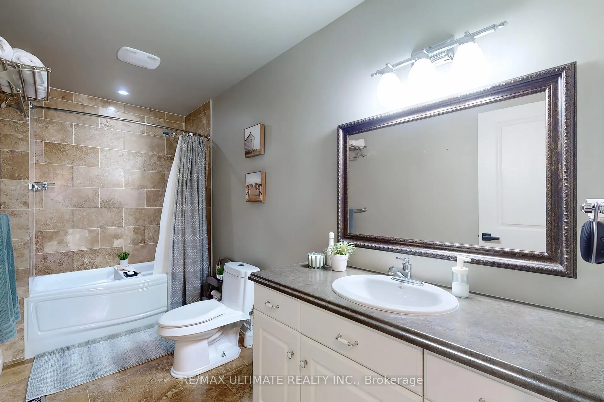 Photo 33 of 178 Millen Road, Hamilton, Stoney Creek — HOMEH