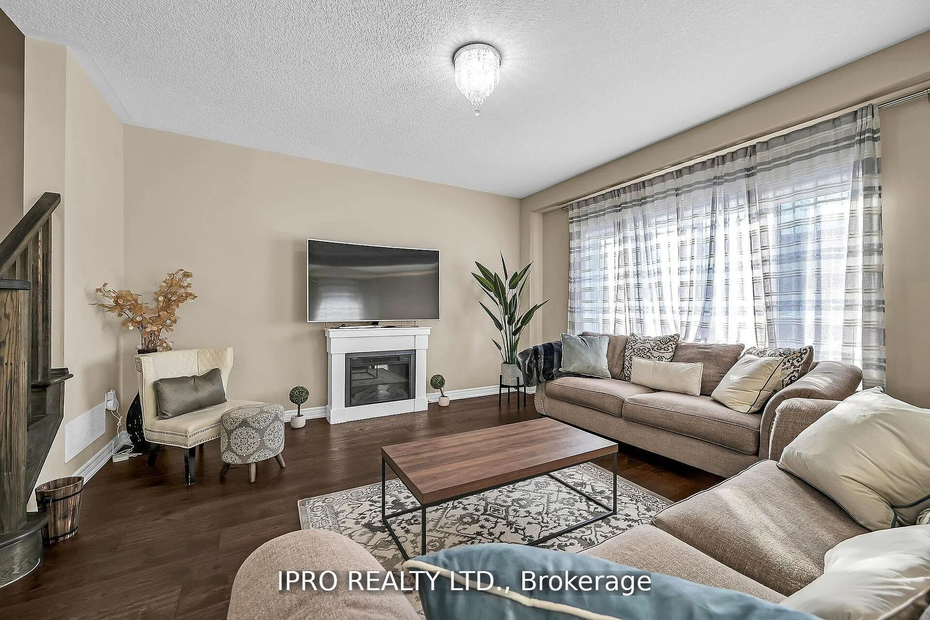 Photo 9 of 286 Dalgleish Trail, Hamilton, Hannon — HOMEH