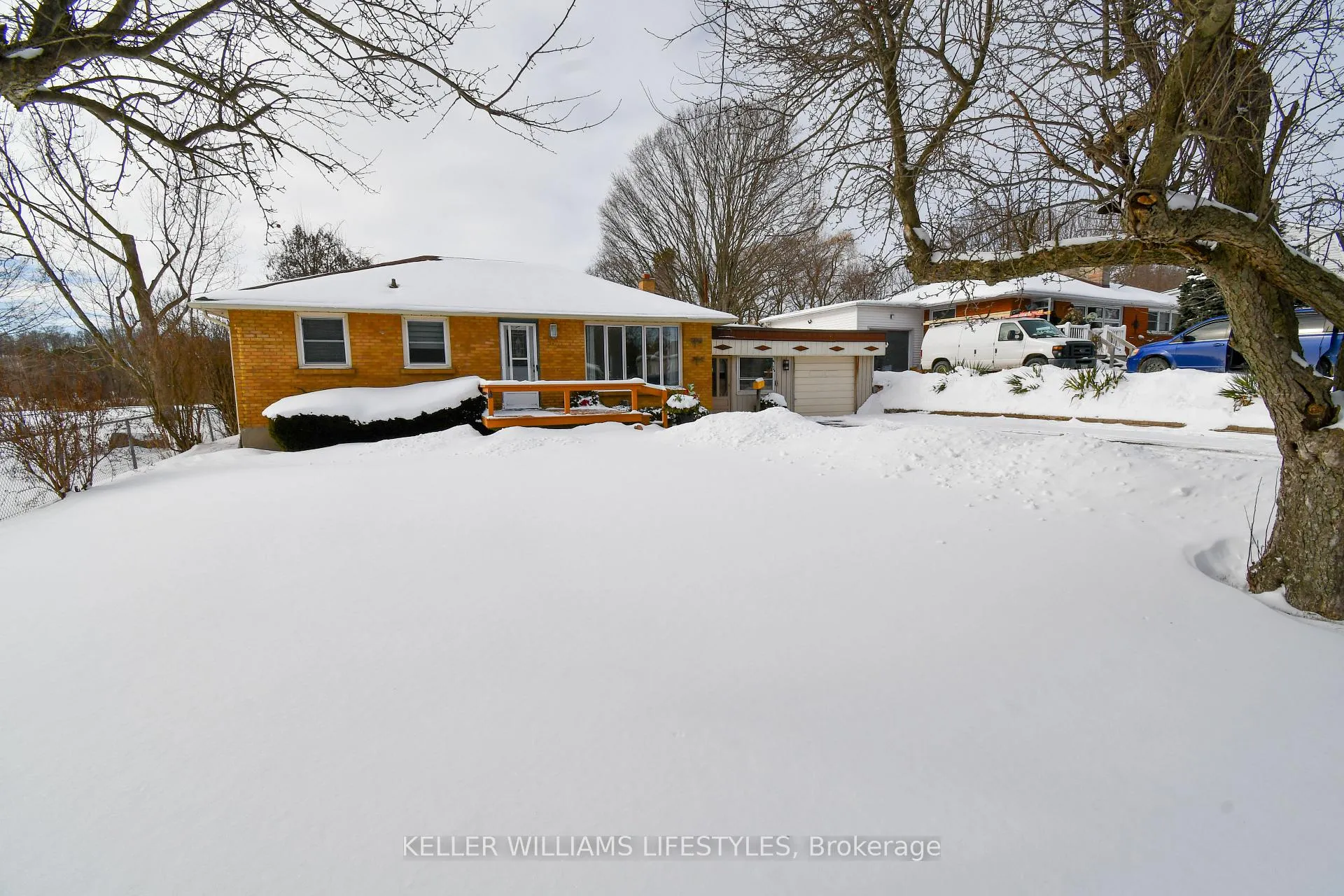 Photo 2 of 378 Carlow Road, Central Elgin, Rural Central Elgin — HOMEH