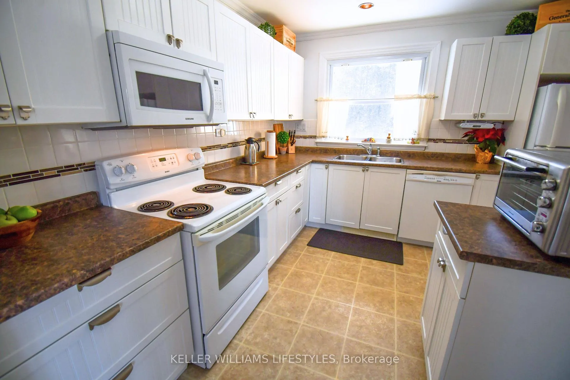 Photo 8 of 378 Carlow Road, Central Elgin, Rural Central Elgin — HOMEH