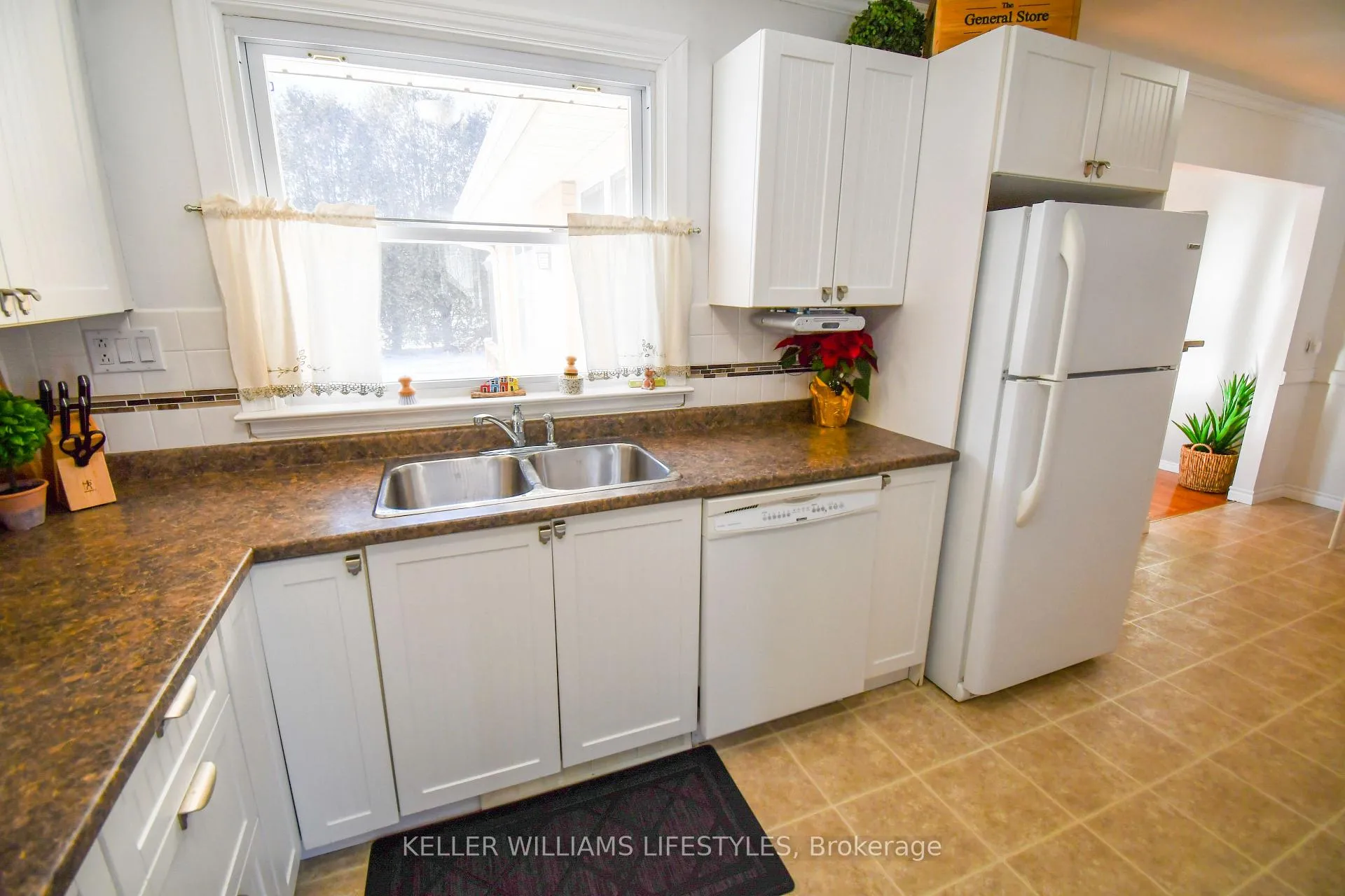 Photo 12 of 378 Carlow Road, Central Elgin, Rural Central Elgin — HOMEH