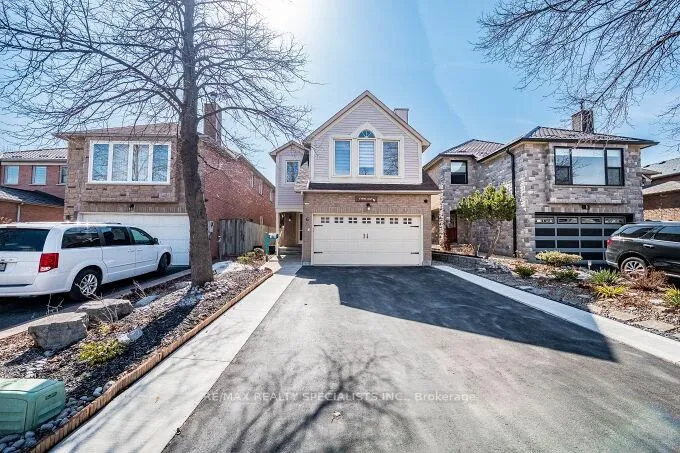 Photo 1 of 6 Niles Court, Brampton, Westgate — HOMEH