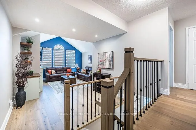 Photo 20 of 6 Niles Court, Brampton, Westgate — HOMEH