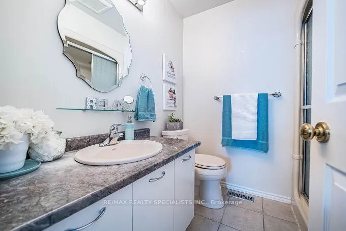 Photo 25 of 6 Niles Court, Brampton, Westgate — HOMEH
