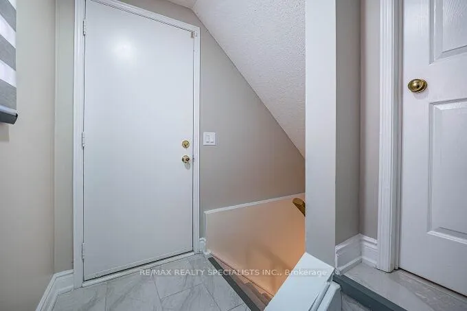 Photo 34 of 6 Niles Court, Brampton, Westgate — HOMEH
