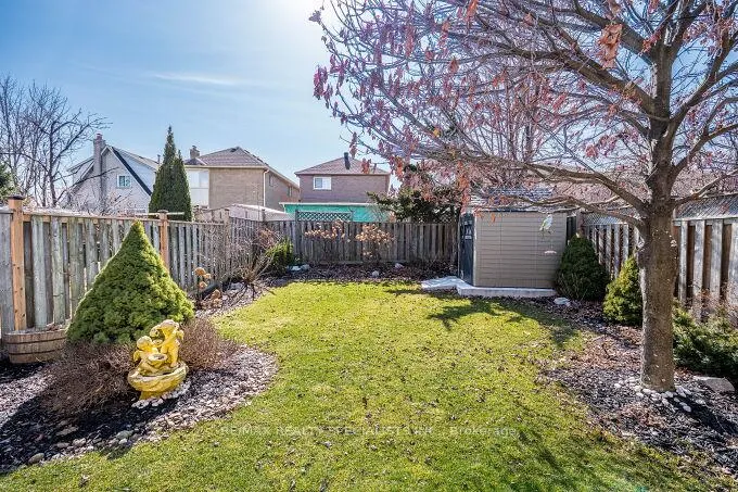 Photo 42 of 6 Niles Court, Brampton, Westgate — HOMEH
