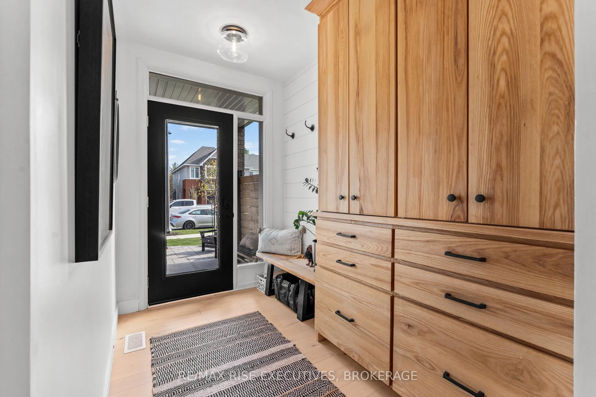 Photo 3 of 1671 Tenley Drive, Kingston, City Northwest — HOMEH