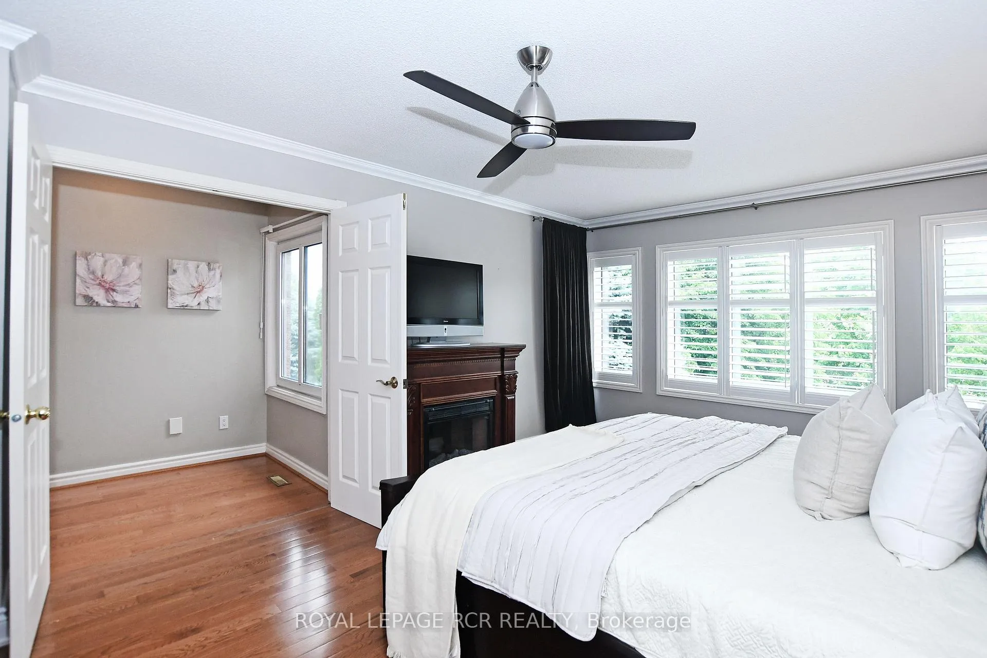 Photo 18 of 14 Wethersfield Court, Aurora, Aurora Highlands — HOMEH