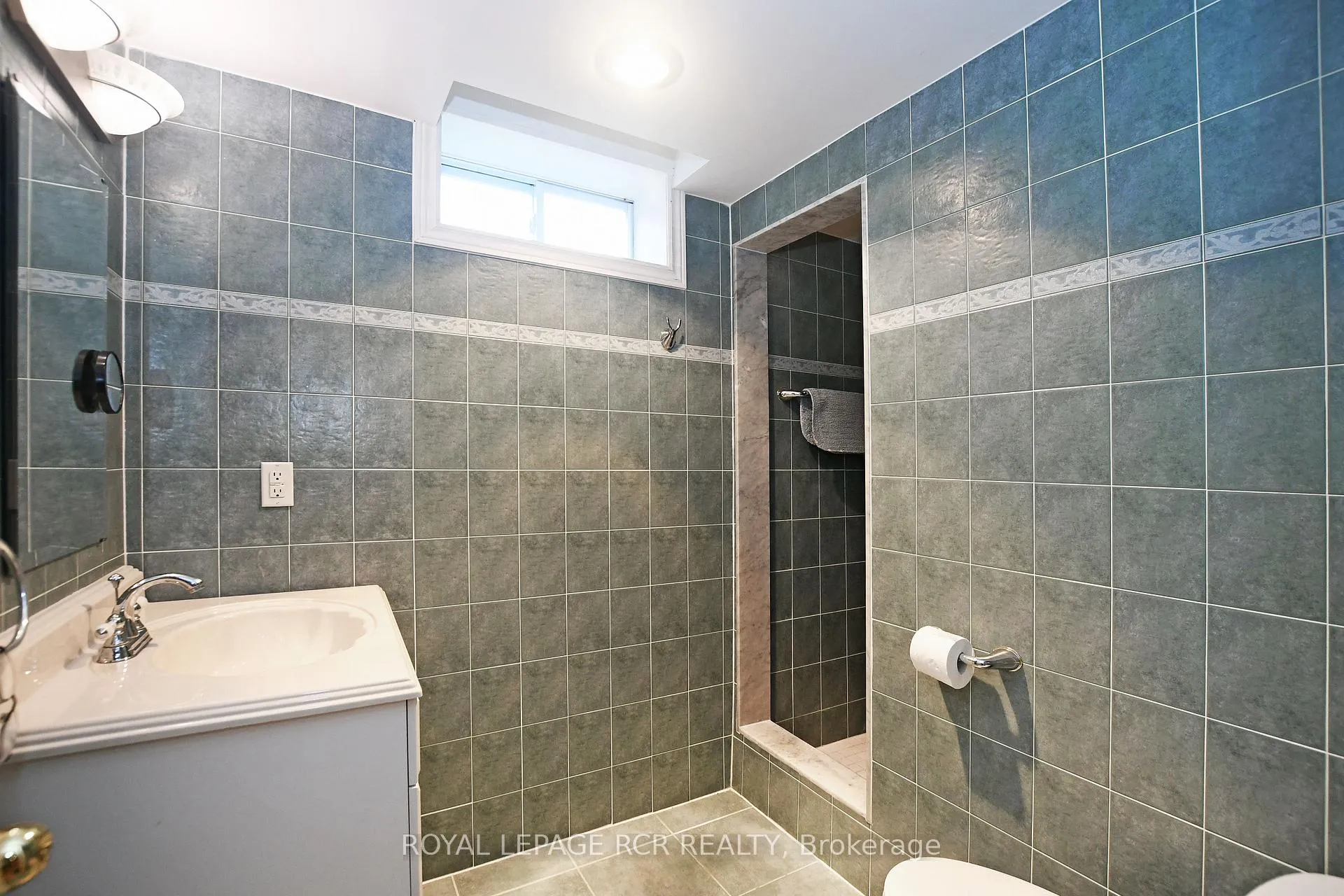 Photo 28 of 14 Wethersfield Court, Aurora, Aurora Highlands — HOMEH