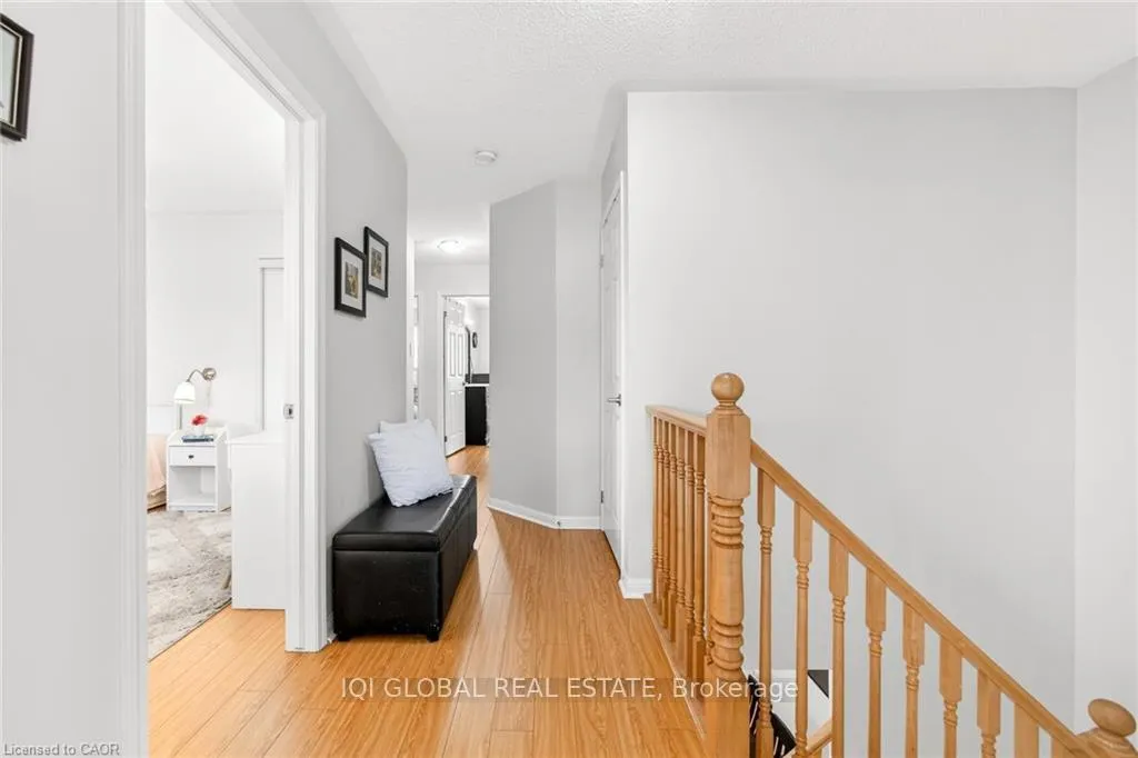 Photo 21 of 841 Gifford Crescent, Milton, Coates — HOMEH