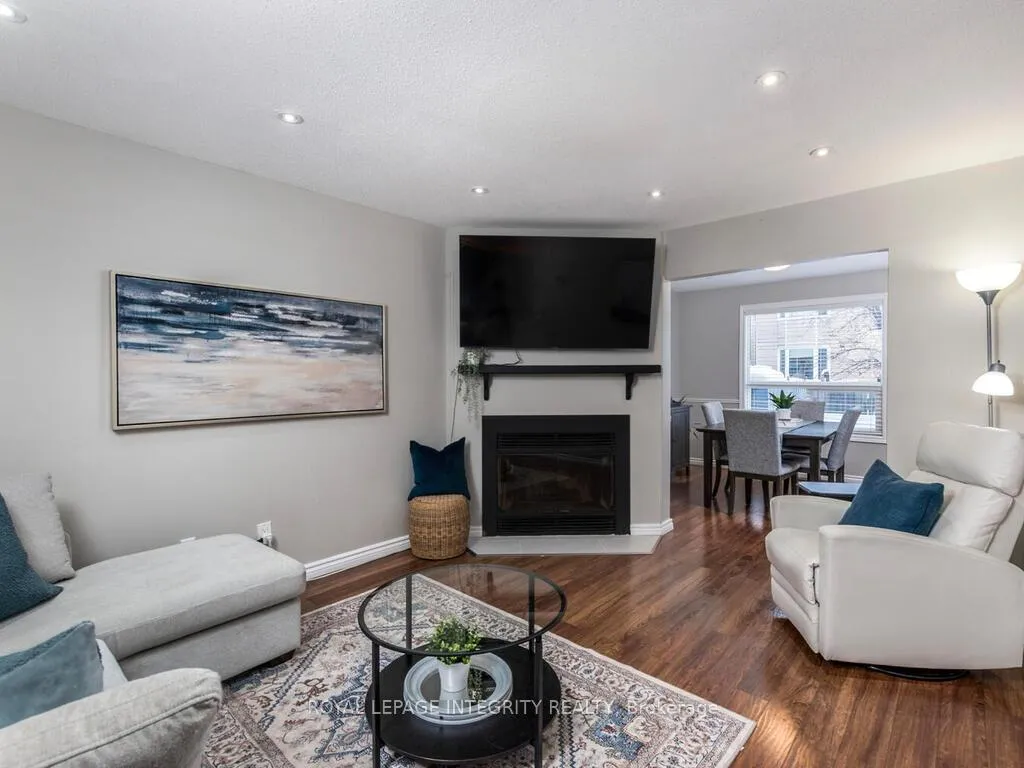 Photo 5 of 90 Waterton Crescent, Ottawa, Kanata - Bridlewood — HOMEH