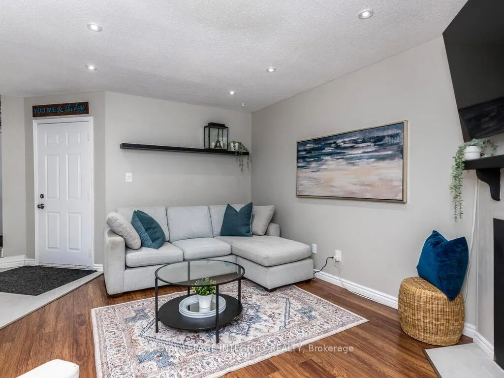 Photo 7 of 90 Waterton Crescent, Ottawa, Kanata - Bridlewood — HOMEH