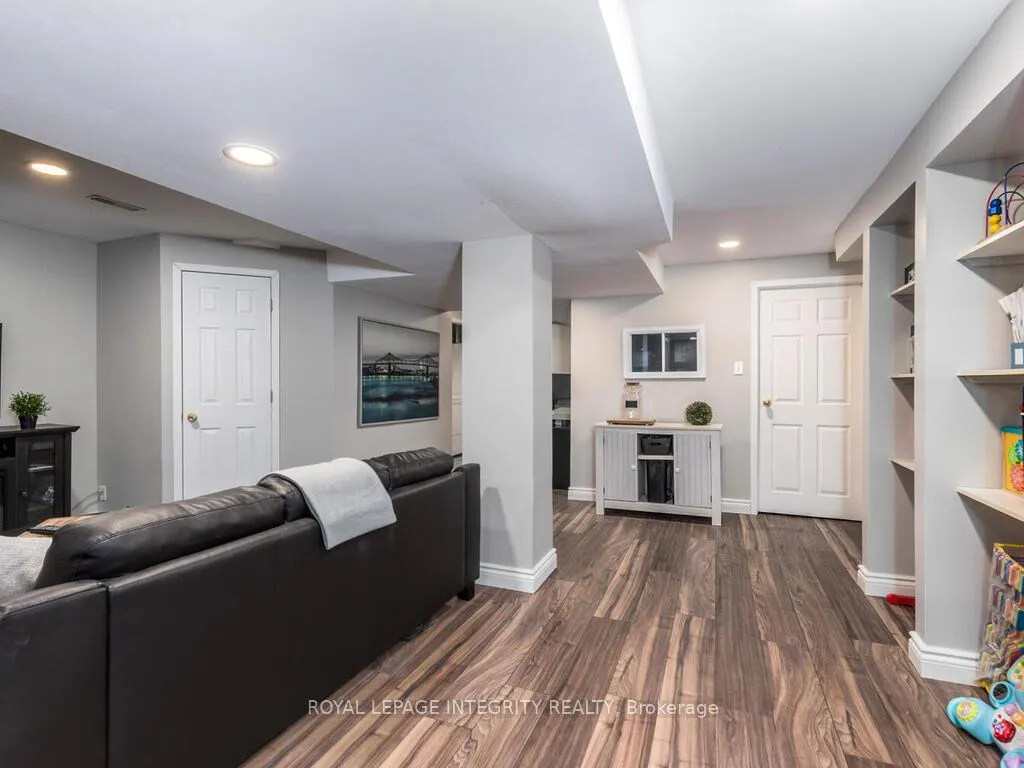 Photo 25 of 90 Waterton Crescent, Ottawa, Kanata - Bridlewood — HOMEH