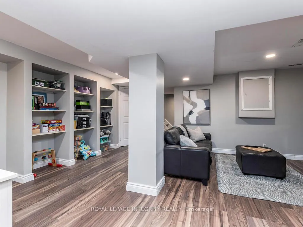 Photo 29 of 90 Waterton Crescent, Ottawa, Kanata - Bridlewood — HOMEH