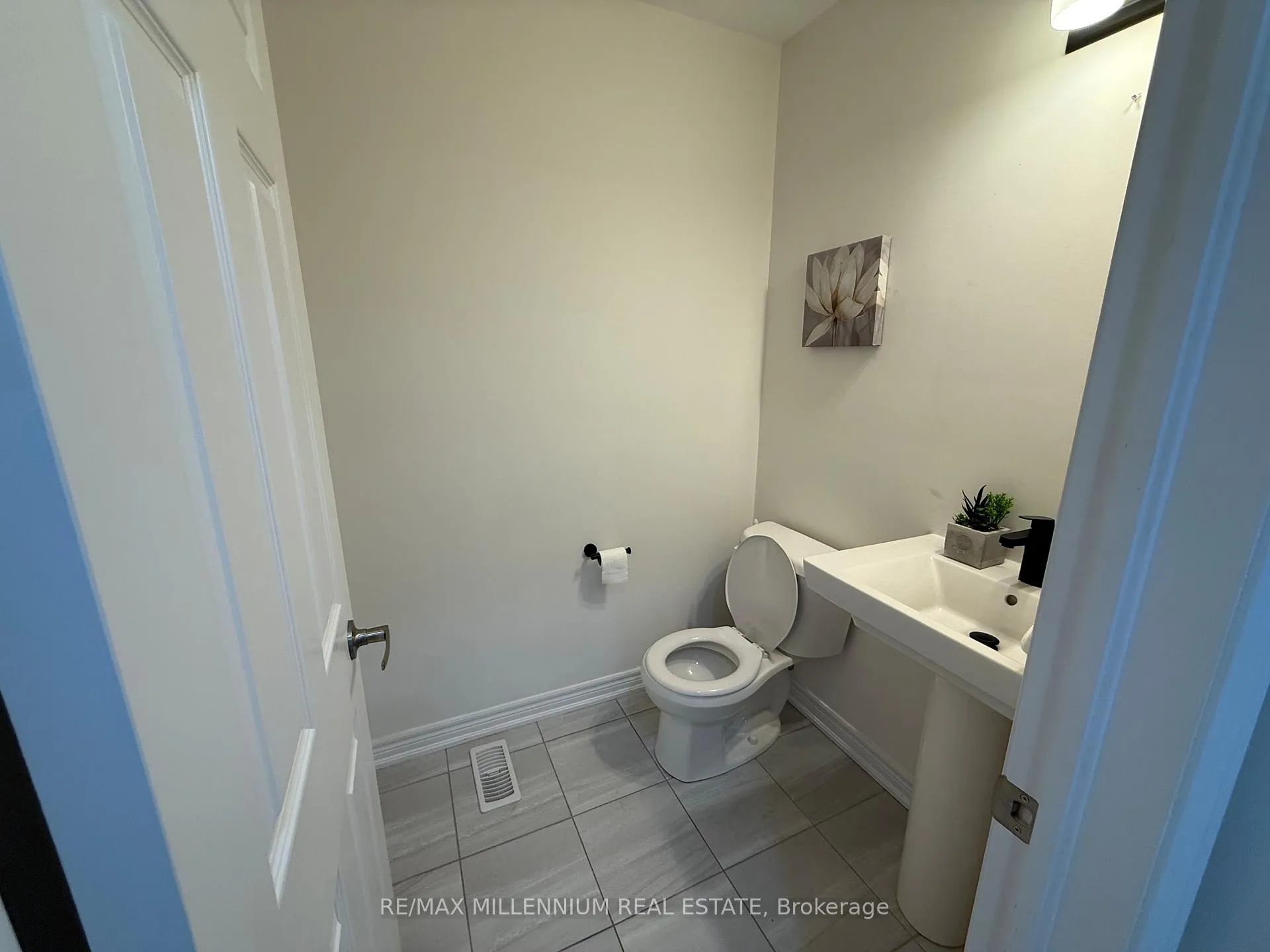 Photo 33 of 166 Clark Street, Shelburne — HOMEH