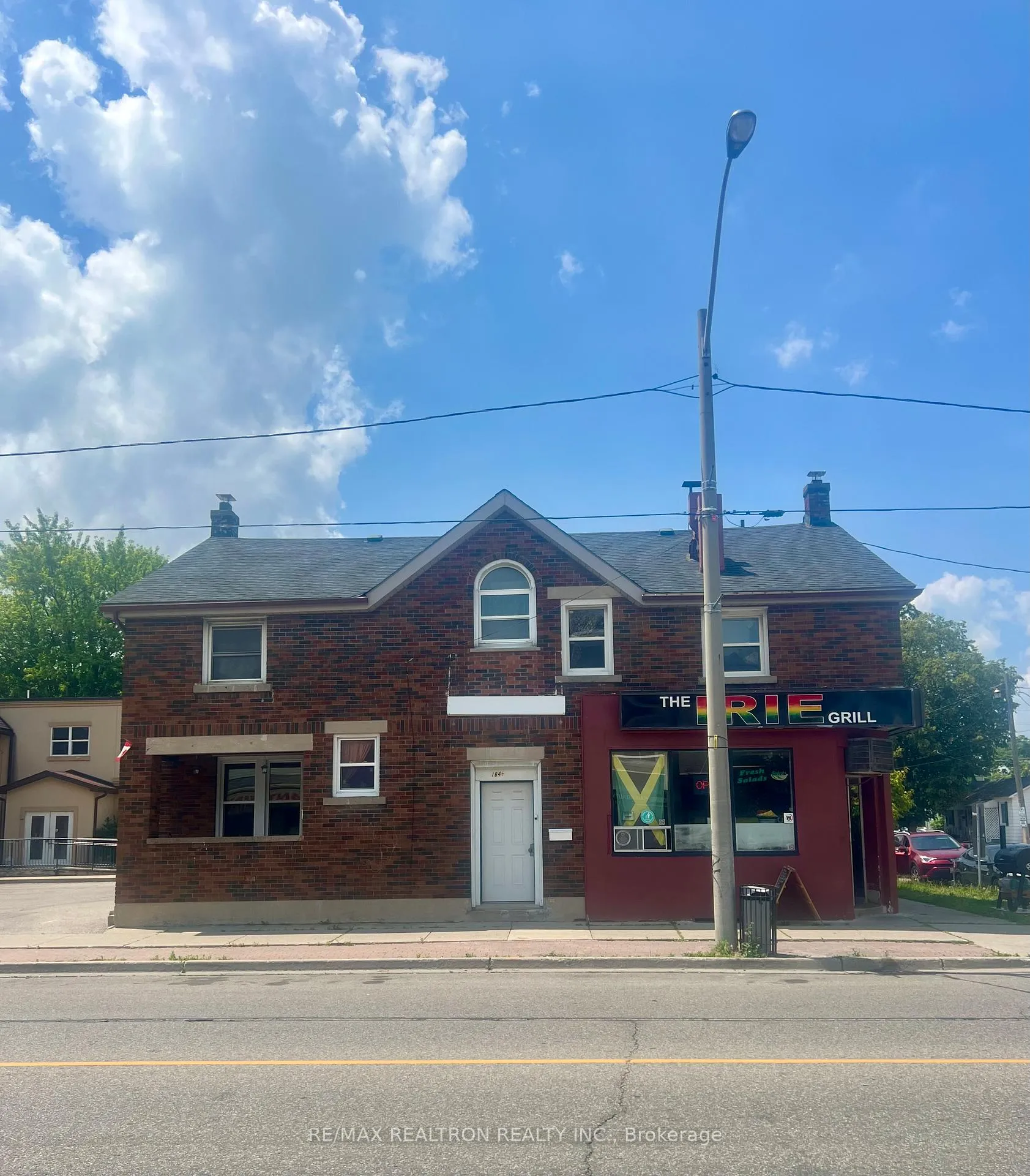 Front of 184-186 Market Street