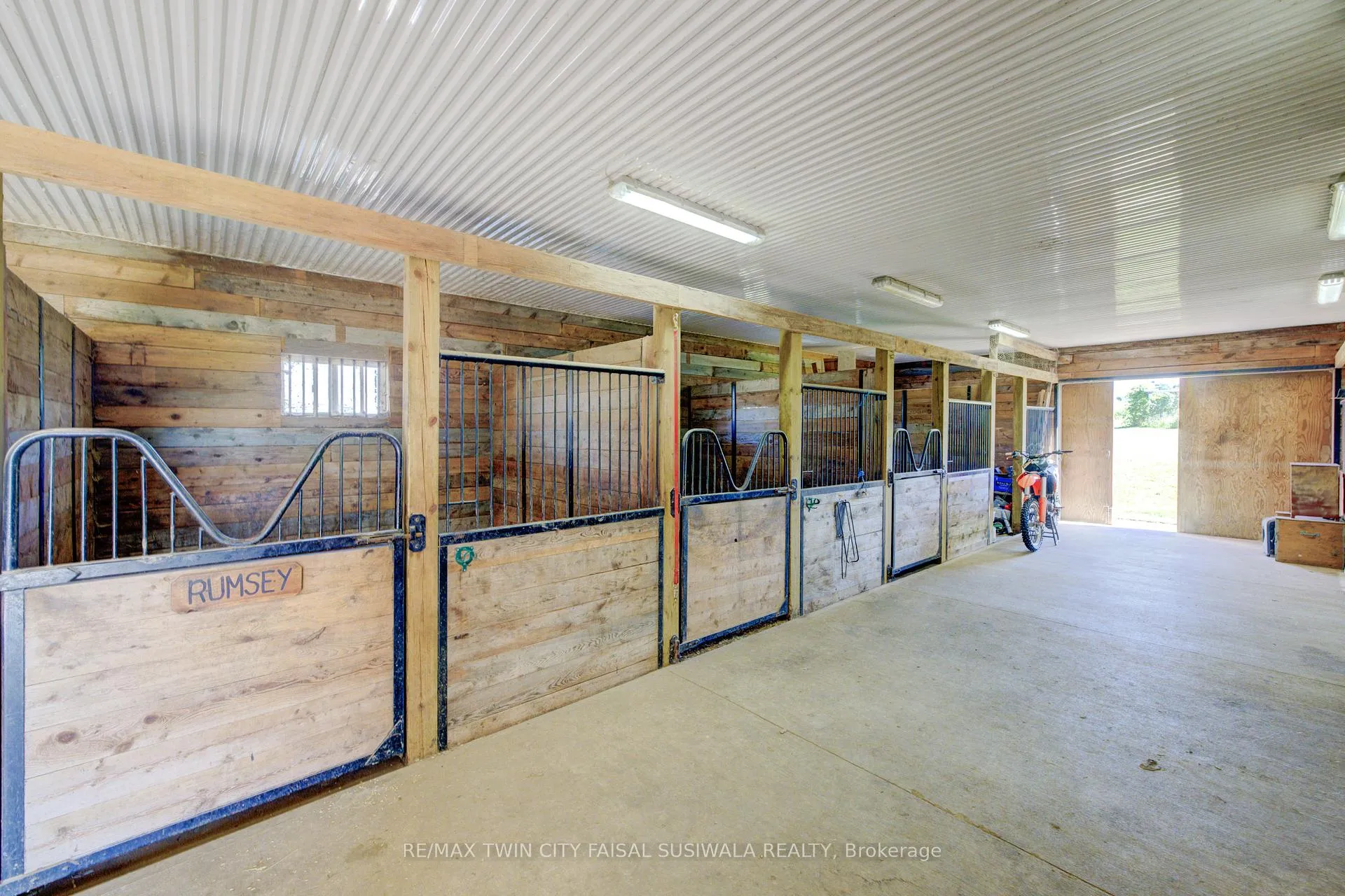 Photo 11 of 1830 Kressler Road, Waterloo — HOMEH