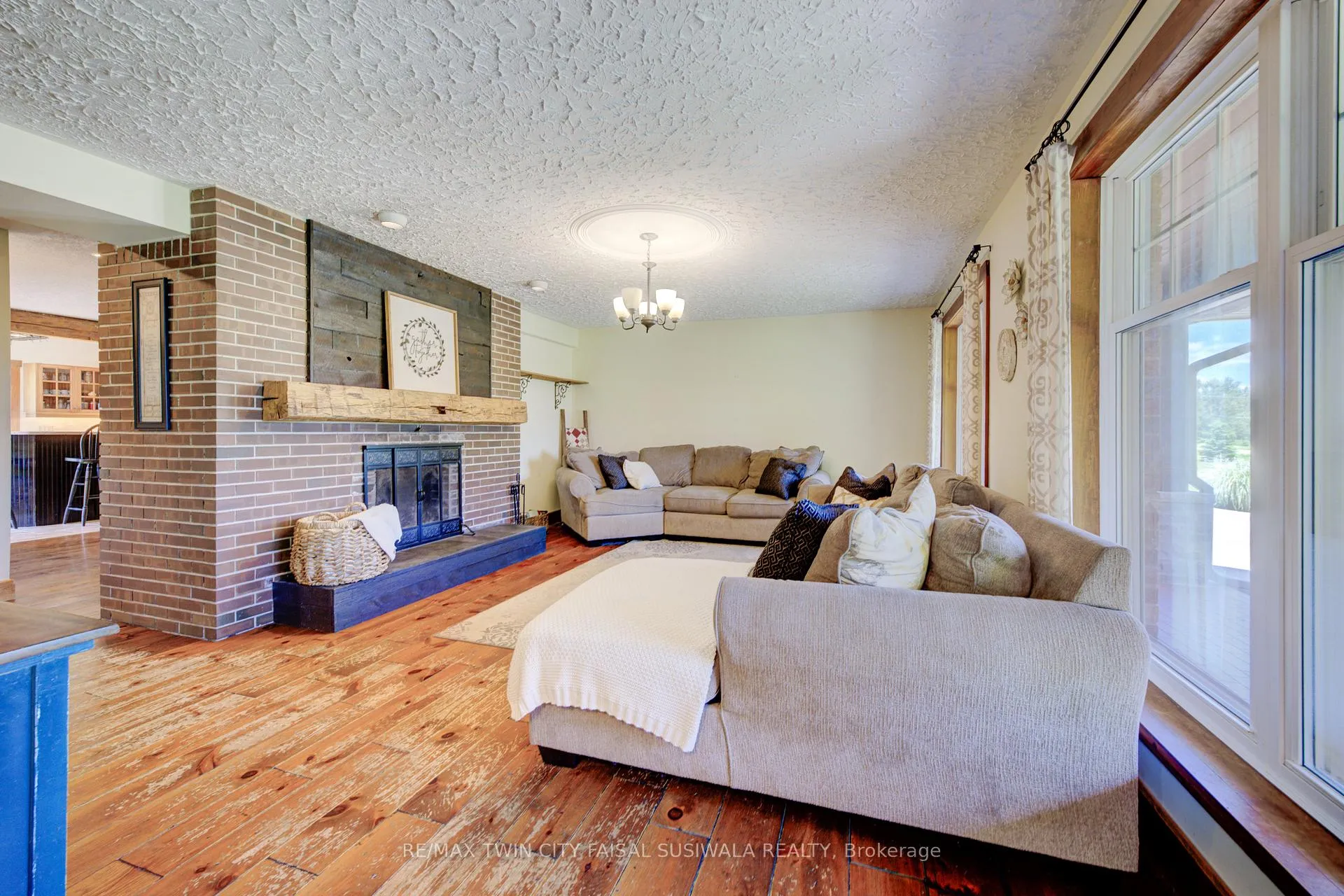 Photo 17 of 1830 Kressler Road, Waterloo — HOMEH