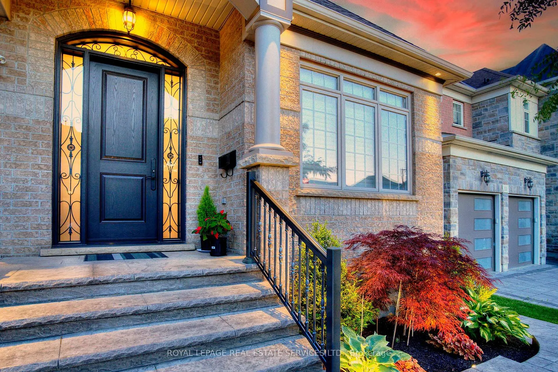 Photo 3 of 149 Coastline Drive, Brampton, Bram West — HOMEH