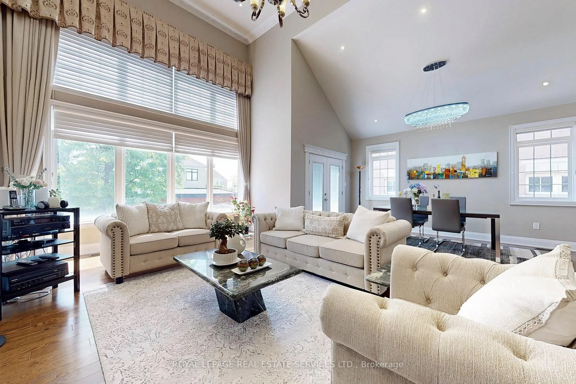 Photo 8 of 149 Coastline Drive, Brampton, Bram West — HOMEH