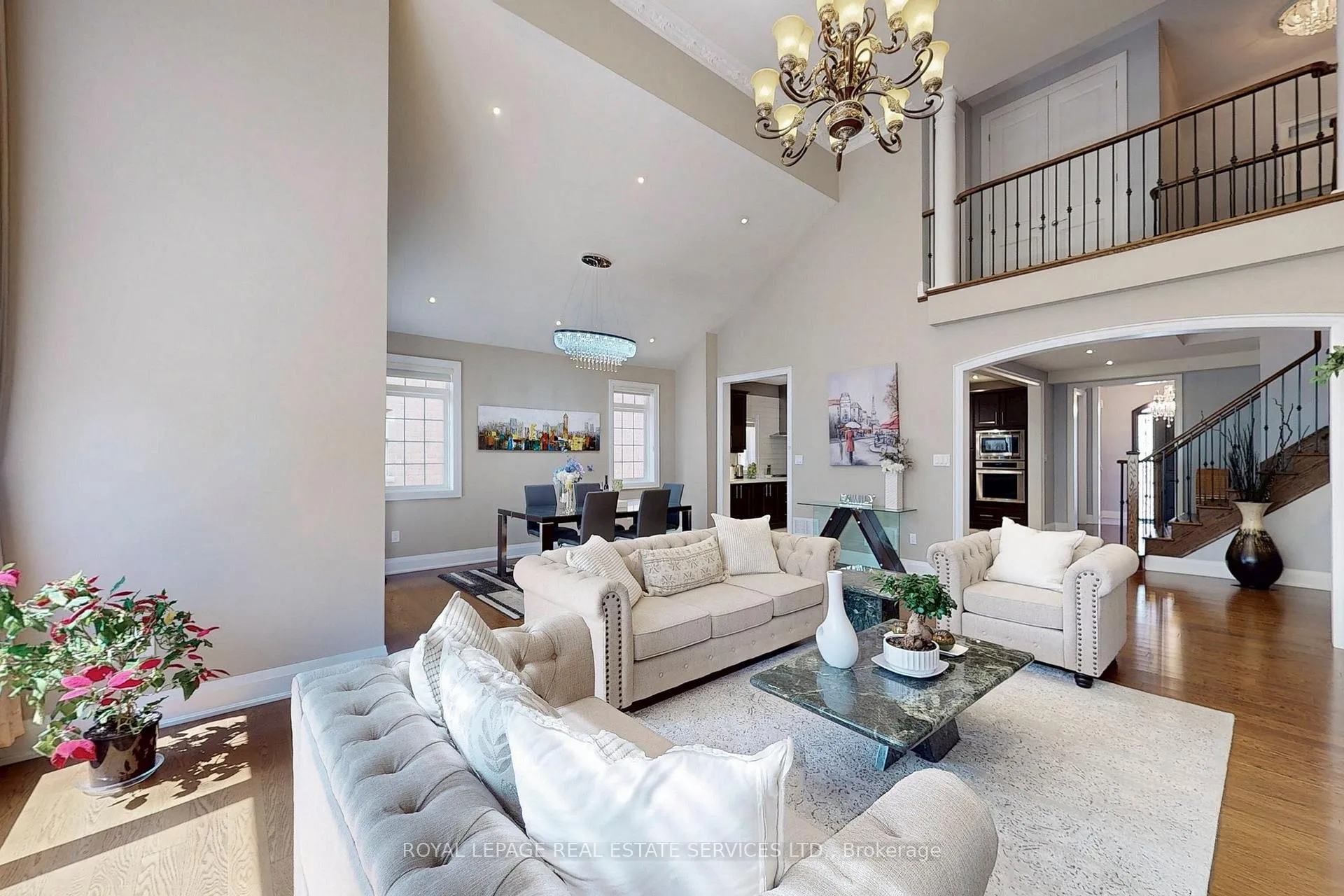 Photo 12 of 149 Coastline Drive, Brampton, Bram West — HOMEH